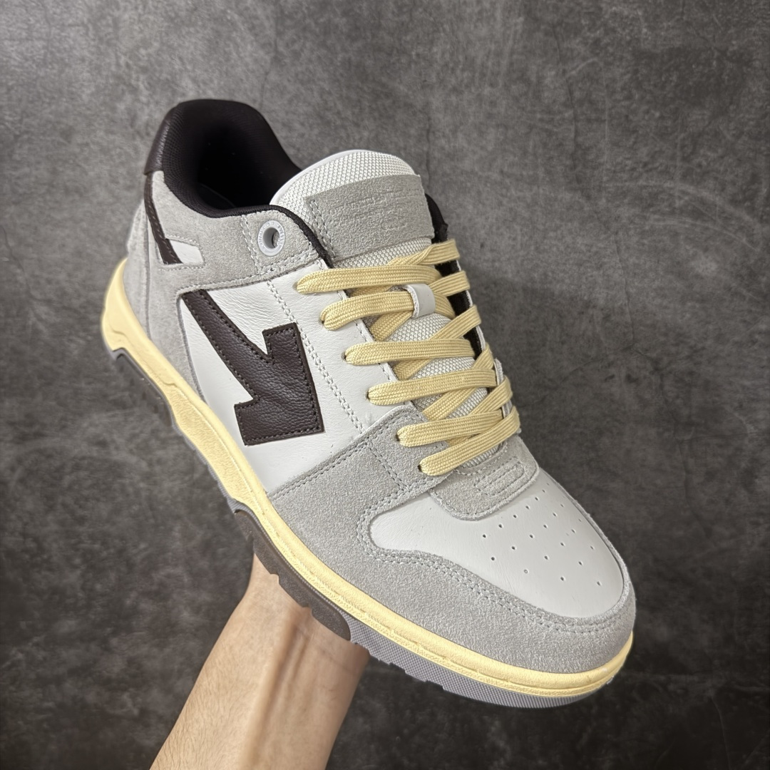 图片[3]-【原厂版】OFF-WHITE Out Of Office OW低帮时尚板鞋 白黑 全新版本 大厂出货 全头层软质皮料 质感满分💯 细节描述市场货 配件齐全 杨幂同款 由经典配色打造 箭头符号、ZipTie 标签、1ogo印花等经典元素皆在此呈现 让人一眼明了 Off-White 的潮流身份 单品以黑白配色皮质制成 饰有品牌标志性 zip Tie 束线带吊牌 侧面饰有 Arrows 图案 展现出品牌对街头风格的偏爱 原厂原档案开发 原盒原标原厂头层皮料 官方原版设计 做工细节全方位对比原鞋 尺码：35 36 37 38 39 40 41 42 43 44 45 46 47-选品中心