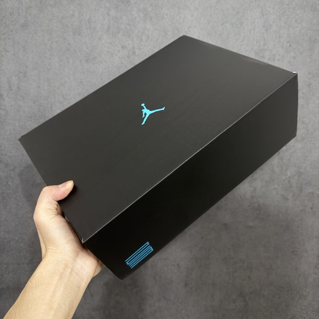 图片[11]-【OV纯原版】 Nike Air Jordan 11 RETRO AJ11 乔11 高帮运动文化篮球鞋 伽玛蓝 CT8012-047 大厂出品全新品质 升级原楦原纸版数据开发版型 采用漆皮镀膜牛培革组合耐磨防刮牛津布鞋面材质 搭载原厂碳纤维缓震中底 还原ZP细节 原厂流水成型工艺 厂级拉帮注胶效果 尺码：40-47.5含半码45.5-选品中心