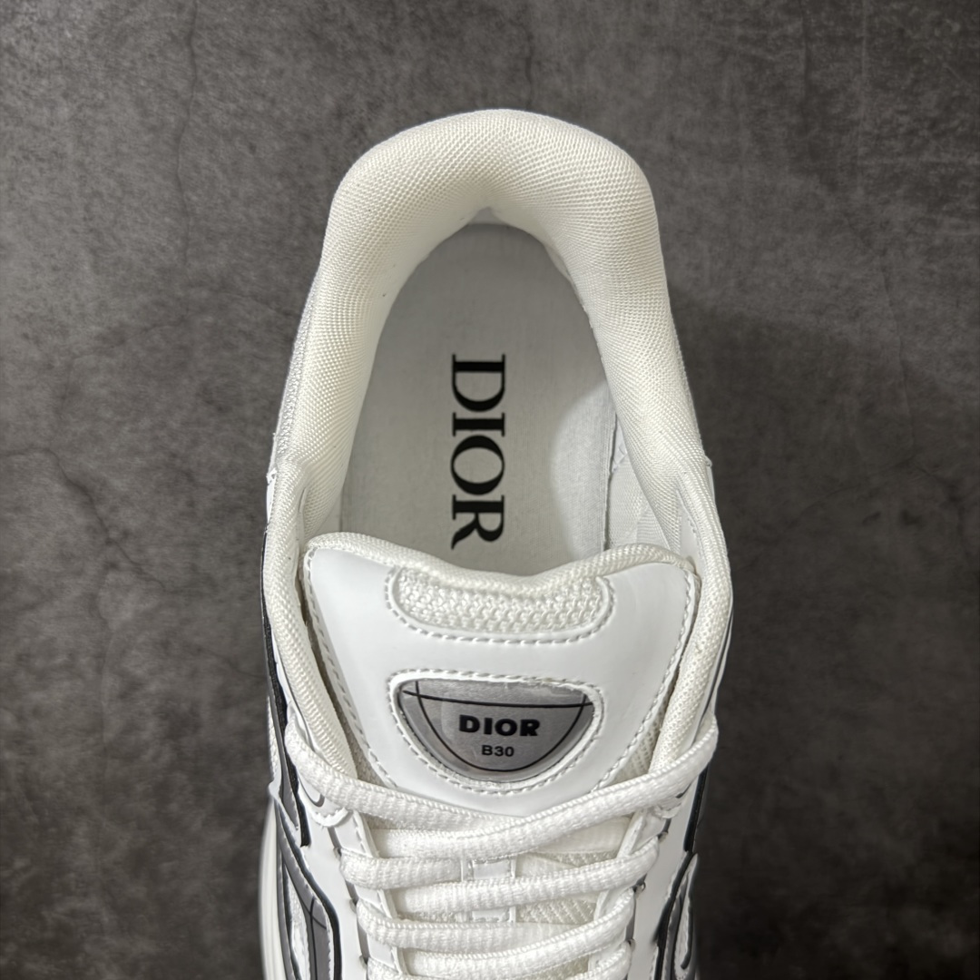 图片[8]-【海淘专柜版】Dior B30 迪奥网眼织物低帮运动休闲鞋 原版开模 海淘专供品质同渠道货源 全套专柜原装配件 版型细节材料全部对比原版无差 该款系列采用黑网色眼织物白和色科技料面精心制 作饰以反光“CD30”图形标志 外格轻盈的刻雕效果橡胶鞋搭底配标志性点的缀提升格调 内弹部力细节塑造想理的舒适穿着体验可与各休式闲造型配搭 彰显尚时现代的运风动范 正常尺码：38 39 40 41 42 43 44 45 46 47-选品中心