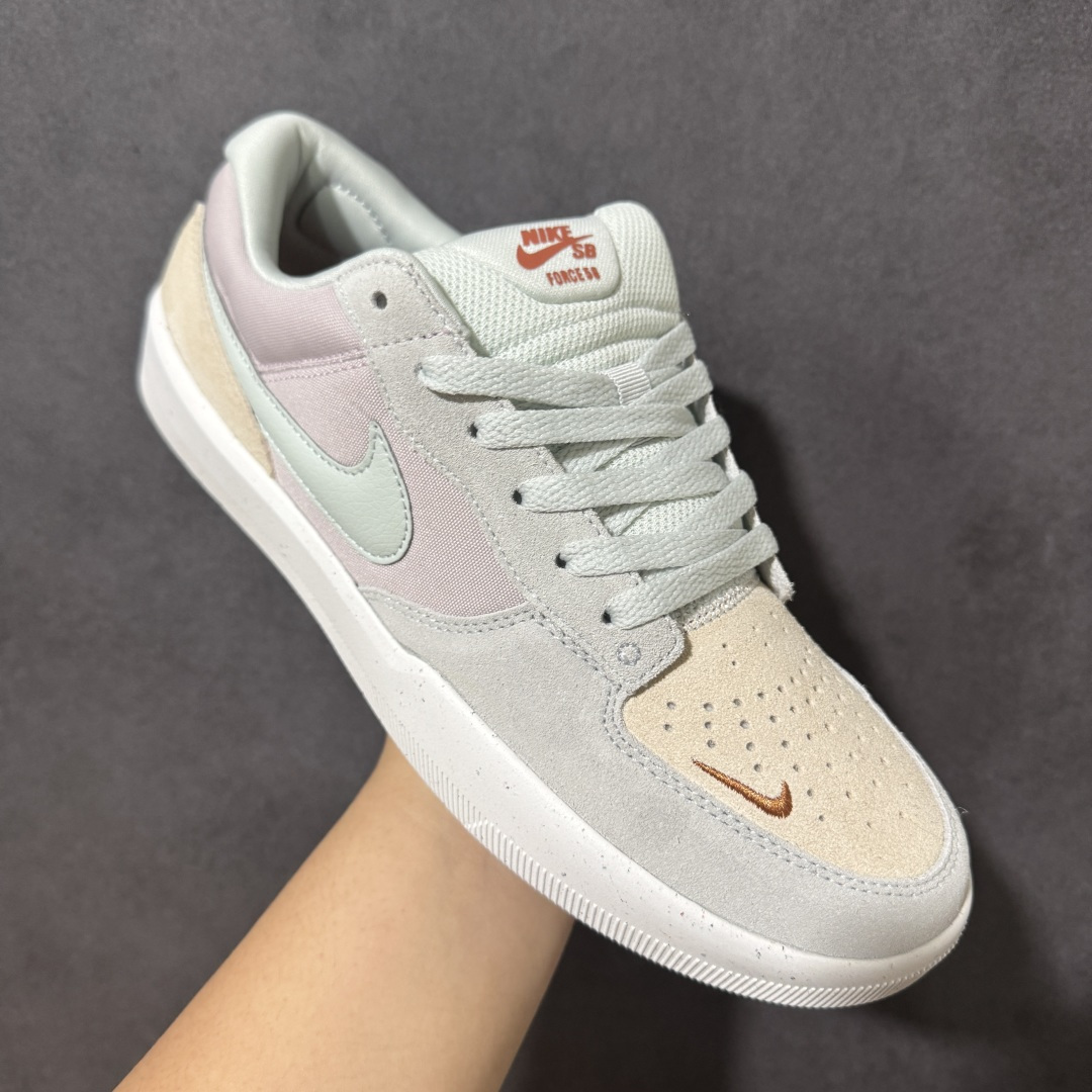 图片[3]-【公司级】Nike SB Force 58 硫化杯底 传统篮球风格板鞋 Nike SB Force 58 男/女滑板鞋采用包边设计 经久耐穿 硫化结构则有效提升灵活性 穿上这款创意力作 助你耀动街头 采用帆布和翻毛皮组合材料 融入打孔设计 为你打造彰显经典篮球风范的整体造型 货号：DV5477-005 尺码：36 36.5 37.5 38 38.5 39 40 40.5 41 42 42.5 43 44 45-选品中心