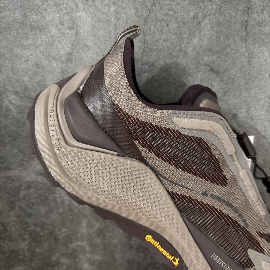 图片[7]-【纯原版】adidas HOLO PEAK 舒适贴合 户外越野跑鞋 男女同款 KI1522 顶级纯原 原鞋私模1：1开发 抽绳绑带设计，黑武士款机能感拉满，Lightstrike Pro中底踩出硬核气场，暗黑美学直接封神；黑武士款通透网面+流线型设计，清爽又轻盈，穿搭脚感全拿捏；大地咖款复古氛围感拉满，马牌大底防滑耐磨，抓地力超稳，软弹中底适合长时间步行越野不累脚，超高颜值 百搭各种风格！ 尺码：36-45含半码-选品中心