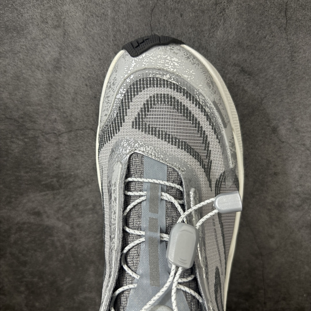 图片[5]-【纯原版】adidas HOLO PEAK 舒适贴合 户外越野跑鞋 男女同款 KK2240 顶级纯原 原鞋私模1：1开发 抽绳绑带设计，黑武士款机能感拉满，Lightstrike Pro中底踩出硬核气场，暗黑美学直接封神；黑武士款通透网面+流线型设计，清爽又轻盈，穿搭脚感全拿捏；大地咖款复古氛围感拉满，马牌大底防滑耐磨，抓地力超稳，软弹中底适合长时间步行越野不累脚，超高颜值 百搭各种风格！ 尺码：36-45含半码-选品中心
