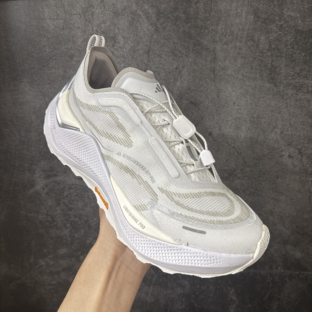 图片[3]-【纯原版】adidas HOLO PEAK 舒适贴合 户外越野跑鞋 男女同款 KI1521 顶级纯原 原鞋私模1：1开发 抽绳绑带设计，黑武士款机能感拉满，Lightstrike Pro中底踩出硬核气场，暗黑美学直接封神；黑武士款通透网面+流线型设计，清爽又轻盈，穿搭脚感全拿捏；大地咖款复古氛围感拉满，马牌大底防滑耐磨，抓地力超稳，软弹中底适合长时间步行越野不累脚，超高颜值 百搭各种风格！ 尺码：36-45含半码-选品中心