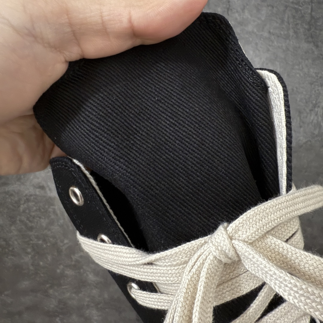 图片[5]-【莞产G版】帆布大匡威RO / Rick Owens DRKSHDW 瑞克·欧文斯 大匡威/高帮厚底/ 水洗牛仔帆布 高帮 西瓜头 【皮料】 东莞原厂进口全新2025年新材质““水洗牛仔斜纹帆布” 【鞋带】 鞋带采用水染定织法工艺，高密度之下，透出光泽感！ 【鞋头】软糯，轻轻按压有牛皮细细的纹理质感！ 【鞋底】TPU大底奶香味！硬度、肤感一比一！鞋底logo钢印清晰正确！ 【鞋垫】独家私人开模压印！牛皮贴面，双层复合！ 【尺码】 ：36 37 38 39 40 41 42 43 44 45 46！-选品中心