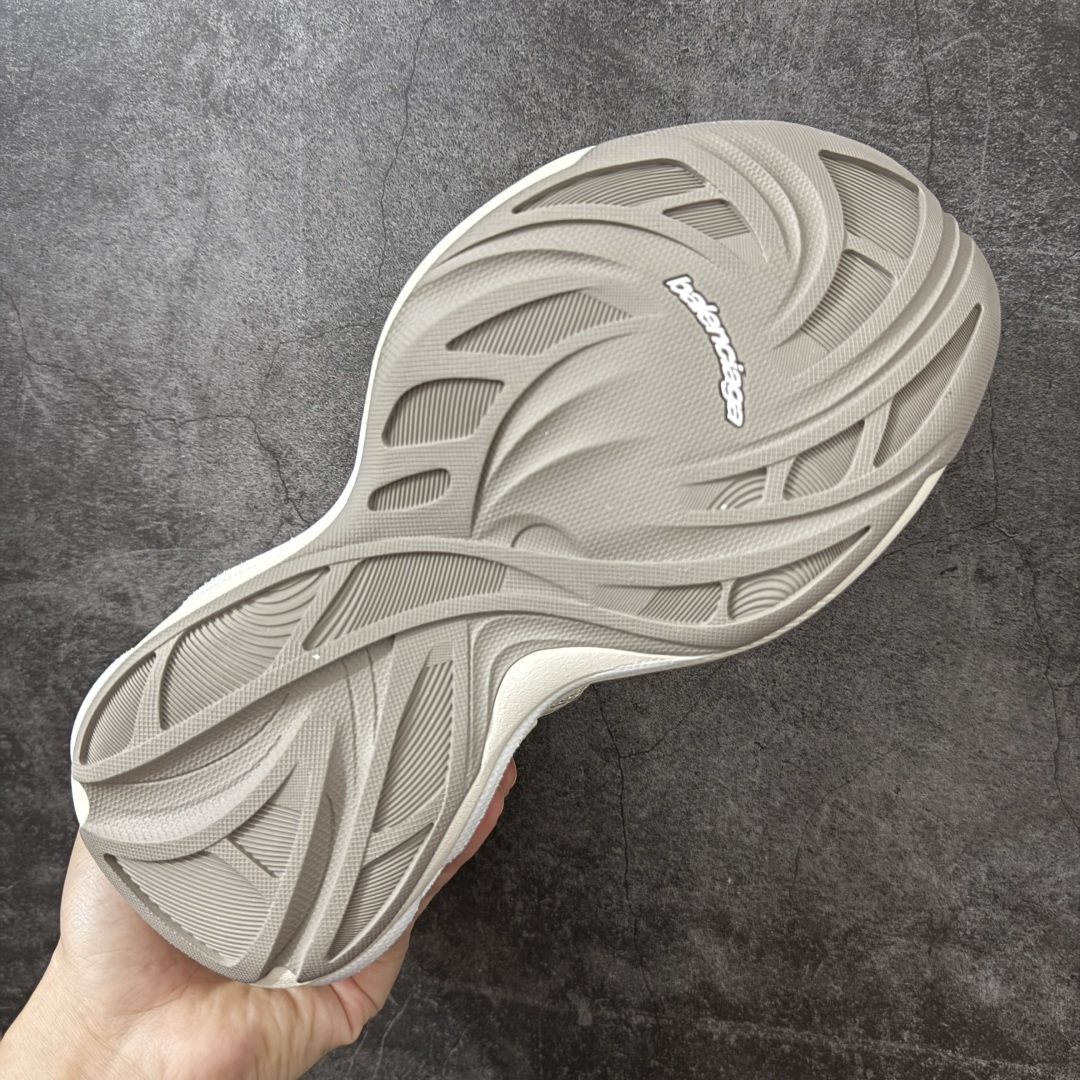 图片[9]-【XA纯原】Balenciaga巴黎世家26代 Jet 压纹印花 圆头厚底4.25cm 低帮 老爹鞋 米白色 市场老牌巴黎世家大厂出品 品质价格无需多言 原鞋原材料打造 一比一细节还原 此款相对之前款式轻质很多 超厚鞋底增高4-5cm 高街风格-选品中心