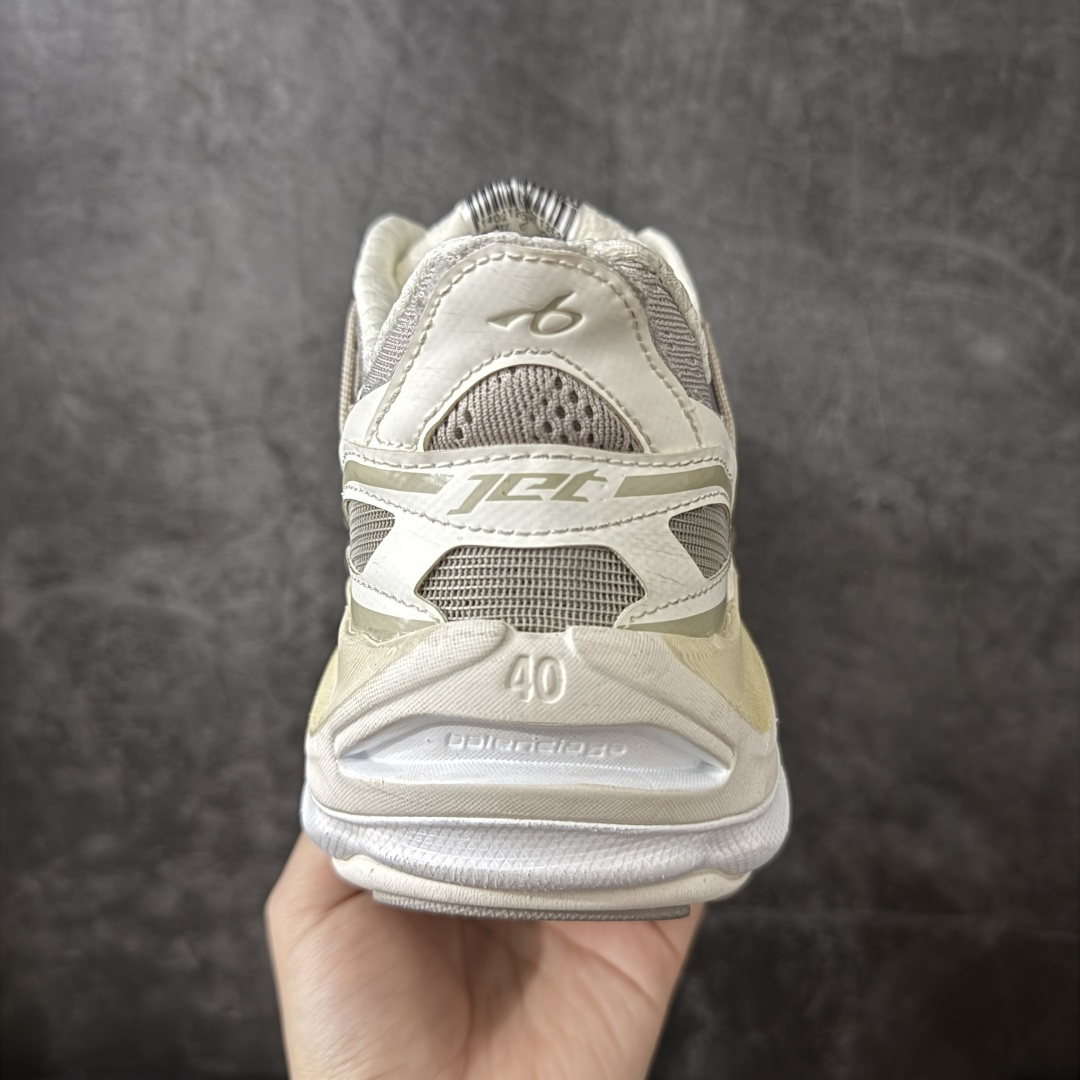 图片[4]-【XA纯原】Balenciaga巴黎世家26代 Jet 压纹印花 圆头厚底4.25cm 低帮 老爹鞋 米白色 市场老牌巴黎世家大厂出品 品质价格无需多言 原鞋原材料打造 一比一细节还原 此款相对之前款式轻质很多 超厚鞋底增高4-5cm 高街风格-选品中心