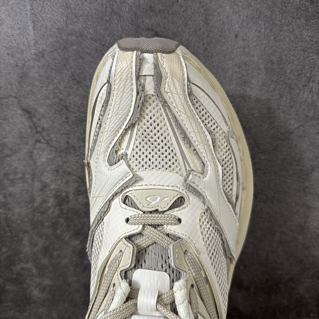 图片[5]-【XA纯原】Balenciaga巴黎世家26代 Jet 压纹印花 圆头厚底4.25cm 低帮 老爹鞋 米白色 市场老牌巴黎世家大厂出品 品质价格无需多言 原鞋原材料打造 一比一细节还原 此款相对之前款式轻质很多 超厚鞋底增高4-5cm 高街风格-选品中心