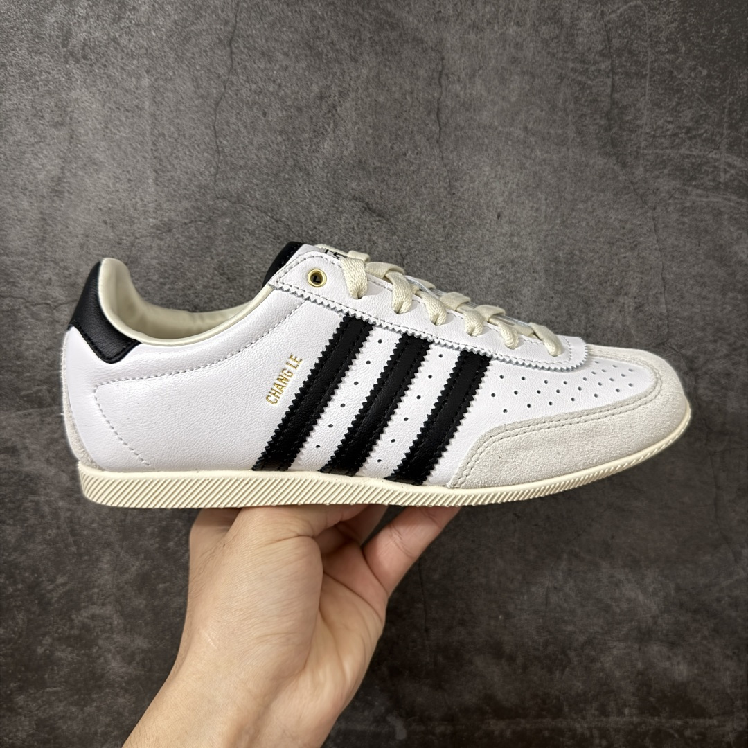 【CS纯原版】Adidas Originals Changle系列 阿迪达斯 三叶草 百搭低帮休闲运动板鞋 KJ3959 顶级纯原大厂出品 完美还原zp细节，注意区别市场任何版本，完全不是一路货色‼️ 全鞋原材料打造，无任何色差，正确鞋型，后跟港宝材料定型，正确微透生胶大底，反口内里头层细腻小牛皮，纸板中底 鞋垫背胶，侧面正确烫金压印字母，所有细节完美还原‼️ 尺码：35.5 36 36.5 37 38 38.5 39 40 40.5 41 42 42.5 43 44 44.5 45-选品中心