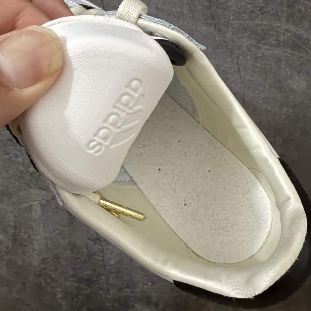 图片[9]-【CS纯原版】Adidas Originals Changle系列 阿迪达斯 三叶草 百搭低帮休闲运动板鞋 KJ3959 顶级纯原大厂出品 完美还原zp细节，注意区别市场任何版本，完全不是一路货色‼️ 全鞋原材料打造，无任何色差，正确鞋型，后跟港宝材料定型，正确微透生胶大底，反口内里头层细腻小牛皮，纸板中底 鞋垫背胶，侧面正确烫金压印字母，所有细节完美还原‼️ 尺码：35.5 36 36.5 37 38 38.5 39 40 40.5 41 42 42.5 43 44 44.5 45-选品中心