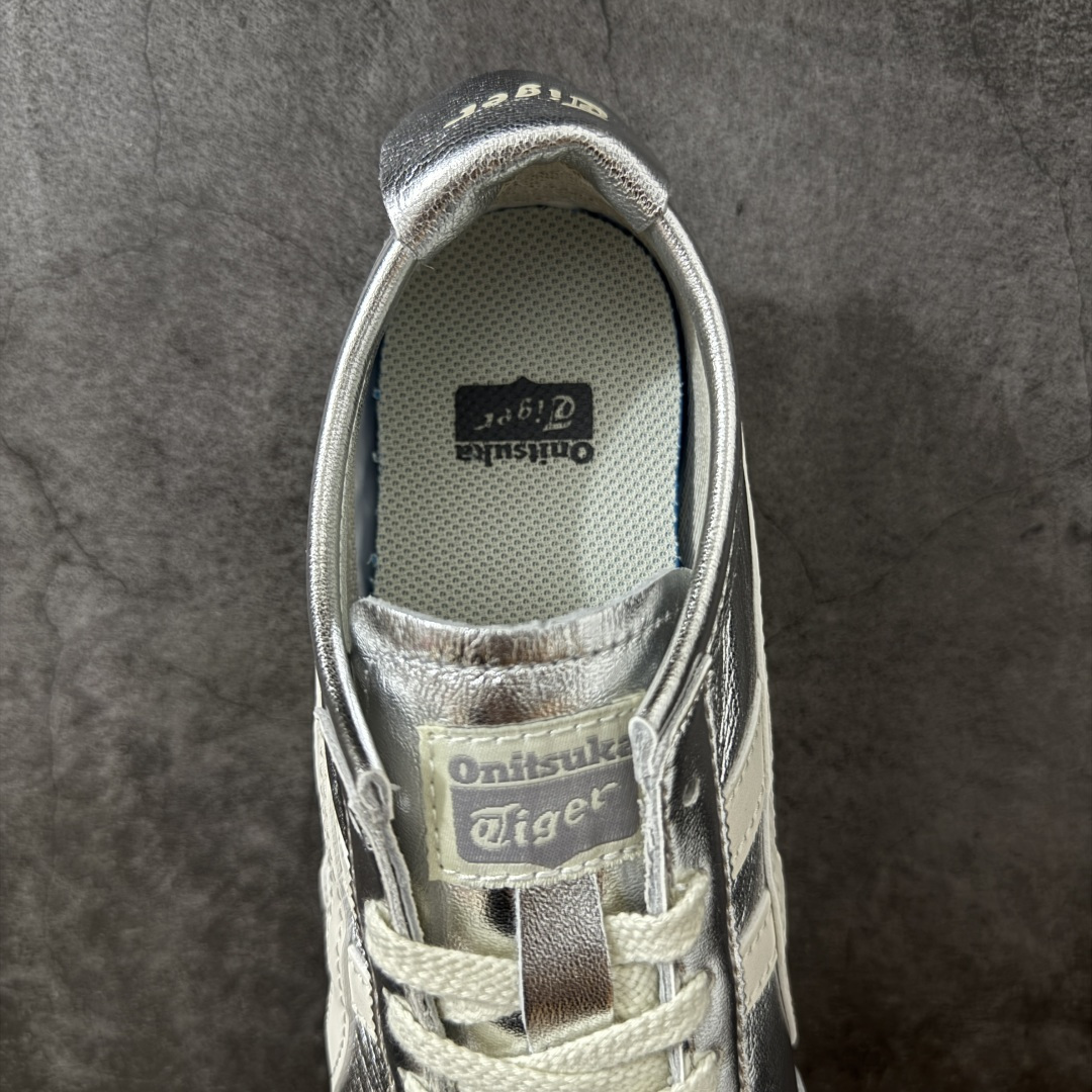 图片[8]-【顶级小羊皮版】Onitsuka Tiger Mexico 66 亚瑟士鬼冢虎复古经典板鞋 平台专供 充正版本 保证每个配色都是采购原鞋开发 采用原厂材料 全头层纳帕细纹皮面 质感无敌 全新玻璃刀切割皮料 超高清洁度 纹路、色泽、皮心颜色 质感百分百还原 海外订单工厂出品 超成熟稳定的做工品控 原装全套纸板楦头开发 原汁原味 完美呈现版型 私模正确鞋底咬花纹路 一比一鞋头弧度高度鞋身弧度 绝不口嗨 细节品控鞋型随意秒杀市面 原档咬花纹路私模大底 一个单元有六个三角形 总体形拼接呈现花瓣状 官方四联吊牌 原装Ortholite轻量化鞋垫 原盒原配 质保卡 说明书 钢印防尘纸 纸板中底带钢印 乳胶组合鞋垫带足弓 支持全方位的对比专柜 尺码：36 37 37.5 38 39 39.5 40 40.5 41.5 42 42.5 43.5 44 44.5 45-选品中心