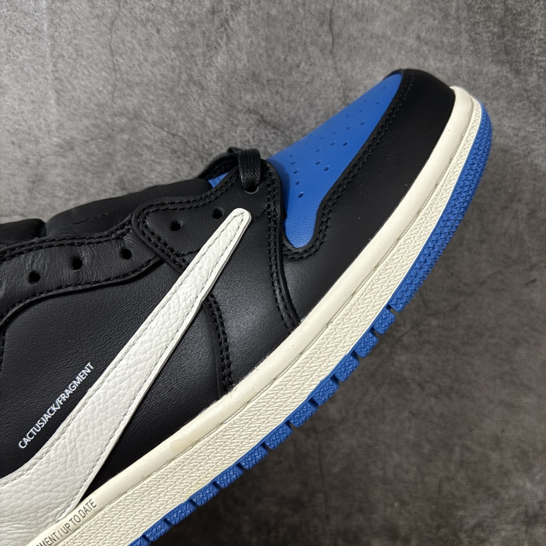 图片[6]-【纯原F版】Travis Scott x Air Jordan AJ1 Low OG SP TS联名倒钩低帮 黑蓝白倒钩定制款 DM7866-014 知名大厂出品 纯原高版本 产品品控稳定性领先行业 各方面均可对飙市面通货版 SZ原厂全套原楦原纸板冲刀磨具开发 原厂皮料加持 原厂港宝加持定型后跟R度完美 同源原厂电绣 鬼脸飞翼针数密度立体效果一致 百分百一致原鞋 原厂拉帮工艺 针距密度一致 后跟弧度收口自然不对折 极致一眼正品既视感 进口玻璃冲刀皮料裁剪零毛边 全鞋电脑针车工艺 品控清洁度最高QC检验标准 免检产品 原厂订购鞋盒、鞋标、防尘纸、鞋撑、鞋带 追求极致的原厂味道！ 尺码：36-47.5-选品中心
