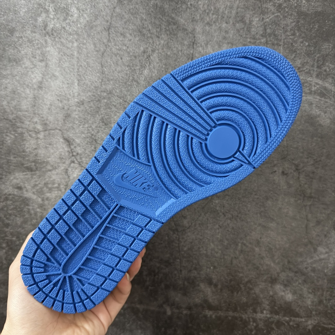图片[9]-【纯原F版】Travis Scott x Air Jordan AJ1 Low OG SP TS联名倒钩低帮 黑蓝白倒钩定制款 DM7866-014 知名大厂出品 纯原高版本 产品品控稳定性领先行业 各方面均可对飙市面通货版 SZ原厂全套原楦原纸板冲刀磨具开发 原厂皮料加持 原厂港宝加持定型后跟R度完美 同源原厂电绣 鬼脸飞翼针数密度立体效果一致 百分百一致原鞋 原厂拉帮工艺 针距密度一致 后跟弧度收口自然不对折 极致一眼正品既视感 进口玻璃冲刀皮料裁剪零毛边 全鞋电脑针车工艺 品控清洁度最高QC检验标准 免检产品 原厂订购鞋盒、鞋标、防尘纸、鞋撑、鞋带 追求极致的原厂味道！ 尺码：36-47.5-选品中心