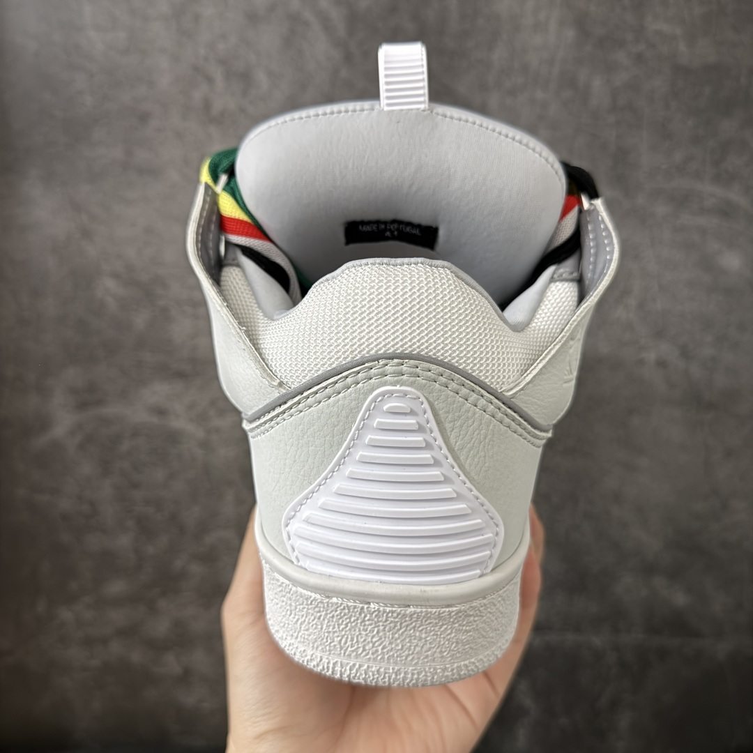 图片[4]-【YH纯原版】 Lanvin Leather Curb Sneakers 浪凡面包鞋 现货 原版1：1开模重工艺制作 面料采用进口牛磨砂➕环保牛反绒➕金钢网织物 内里柔软透气太空棉面料 原版开模双色TPU大底 顶级品质 区别市场流通其他货品 Leather是一款灵感源自90年代的运动鞋 设计自信 尺寸夸张 这款鞋由纳帕小牛皮、翻毛皮和网眼布制成 圆润的外形、加垫的鞋舌和弯曲的金属孔眼使这款精心打造的鞋格外舒适 尺码：36-47-选品中心