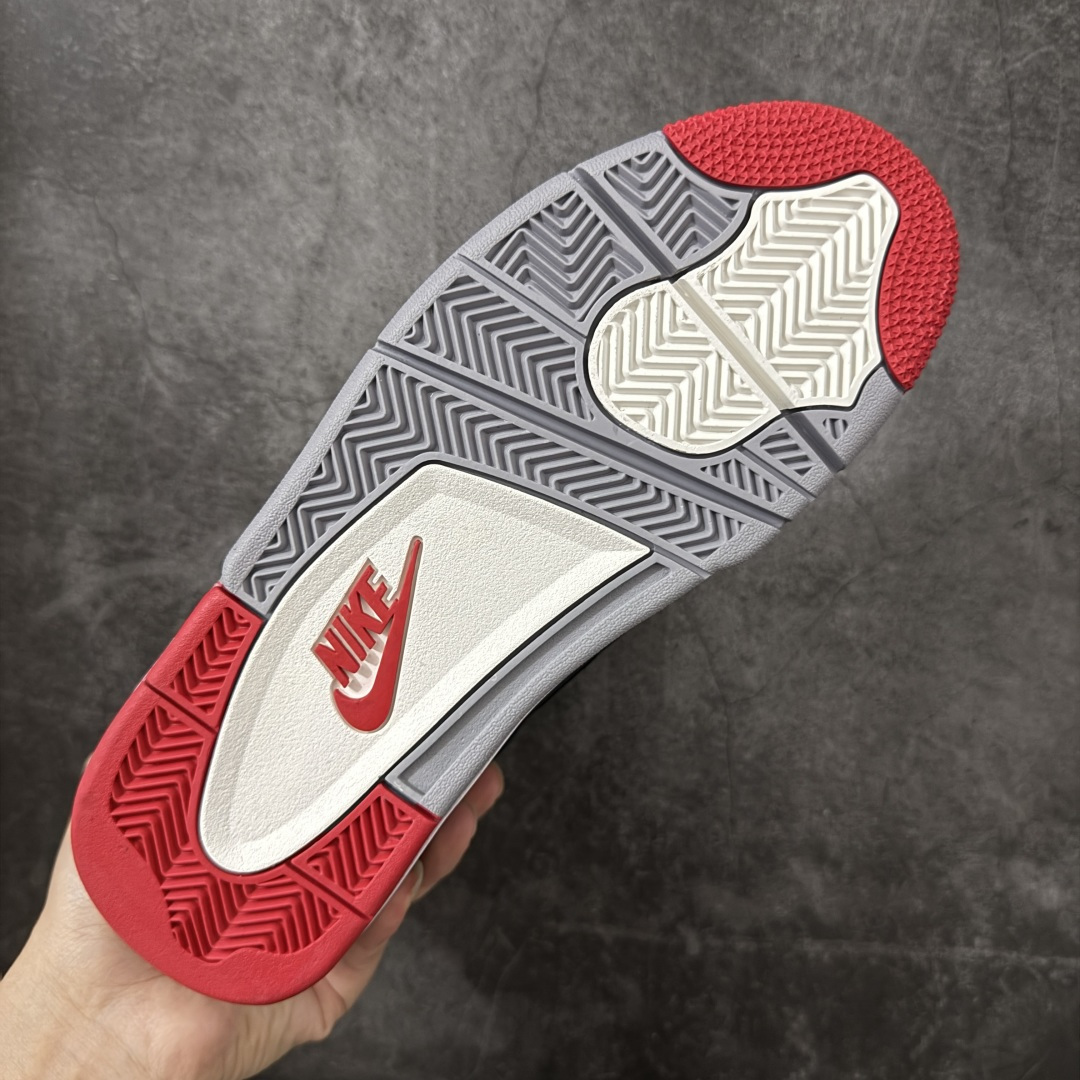 图片[9]-【KZ版本】Air Jordan AJ4 Retro 新黑红 308497-060 细节品控鞋型随意秒杀市面 原厂TPU网格鞋带扣 正确内里网布 菱角分明不变形无多余毛边 柔软性质感一致于原鞋 市场唯一原厂鞋扣模具 背面可见隐藏注塑口 原厂织唛标 原厂飞人电绣工艺 尾指中部跳三针 独家绑鞋带手法 印刷中底布 四线拉帮 米色美纹纸贴合固定 进口港宝加持 后跟自然饱满 全鞋荧光划线卡点 尺码：36 36.5 37.5 38 38.5 39 40 40.5 41 42 42.5 43 44 44.5 45 45.5 46 47.5 48.5-选品中心
