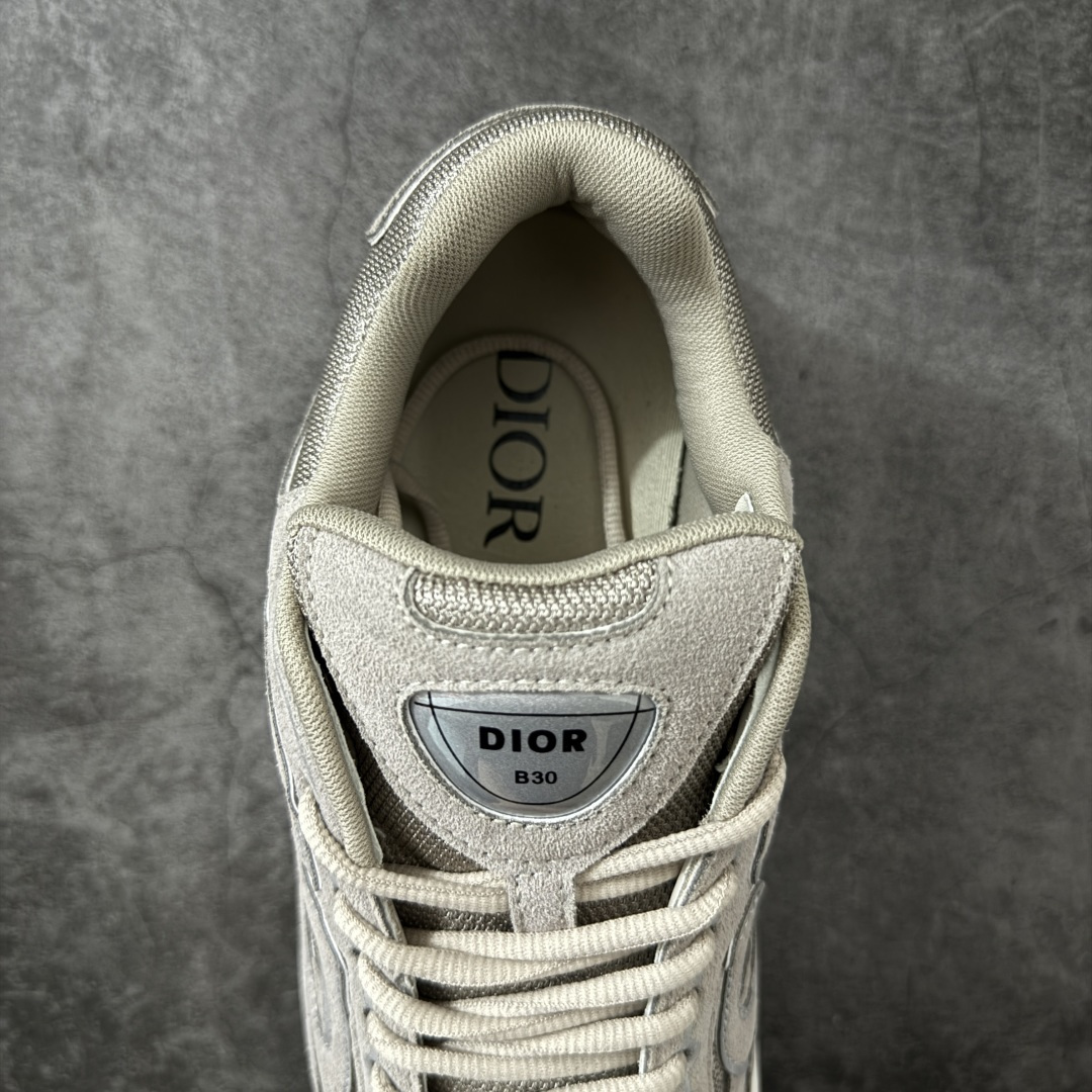 图片[8]-【X1顶级纯原版】东莞顶级 Dior 迪奥 B30系列休闲 运动鞋 老爹鞋 原版购入开发 做货 全套原盒原版定制配件 版型细节材料全部对比原版无差 外贸热销款 原版开模 海淘专供品质同渠道货源 该款系列采用黑网色眼织物白和色科技料面精心制作，作饰以反光“CD30”图形标志，外格轻盈的刻雕效果橡胶鞋搭底配标志性点的缀提升格调，内弹部力细节塑造想理的舒适穿着体验可与各休式闲造型配搭，彰显尚时现代的运风动范 尺码：38 39 40 41 42 43 44 45 46-选品中心