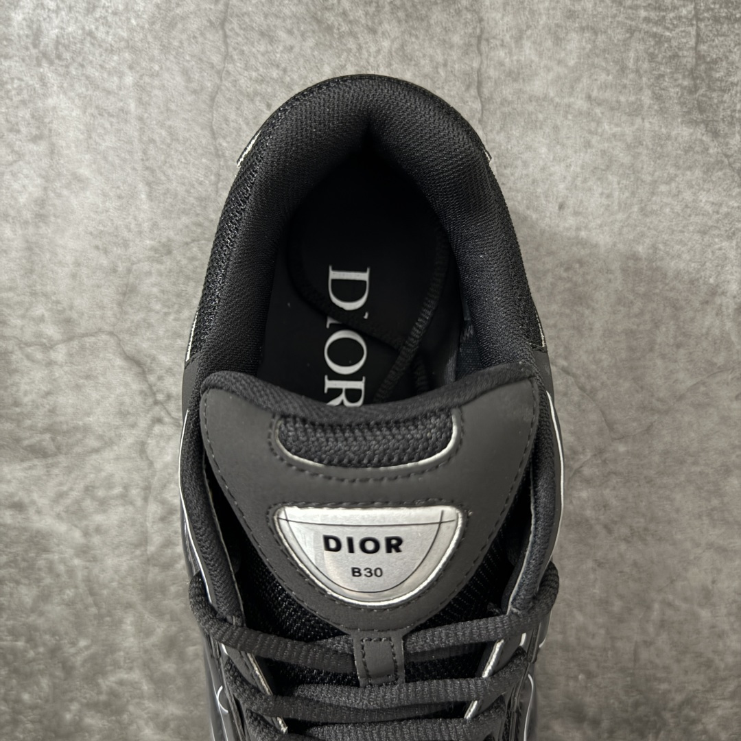图片[8]-【X1顶级纯原版】东莞顶级 Dior 迪奥 B30系列休闲 运动鞋 老爹鞋 原版购入开发 做货 全套原盒原版定制配件 版型细节材料全部对比原版无差 外贸热销款 原版开模 海淘专供品质同渠道货源 该款系列采用黑网色眼织物白和色科技料面精心制作，作饰以反光“CD30”图形标志，外格轻盈的刻雕效果橡胶鞋搭底配标志性点的缀提升格调，内弹部力细节塑造想理的舒适穿着体验可与各休式闲造型配搭，彰显尚时现代的运风动范 尺码：38 39 40 41 42 43 44 45 46-选品中心
