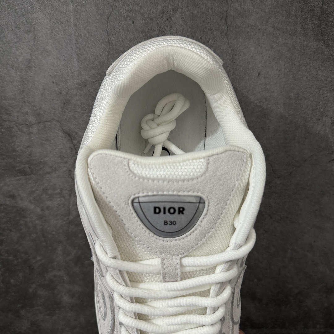 图片[8]-【X1顶级纯原版】东莞顶级 Dior 迪奥 B30系列休闲 运动鞋 老爹鞋 原版购入开发 做货 全套原盒原版定制配件 版型细节材料全部对比原版无差 外贸热销款 原版开模 海淘专供品质同渠道货源 该款系列采用黑网色眼织物白和色科技料面精心制作，作饰以反光“CD30”图形标志，外格轻盈的刻雕效果橡胶鞋搭底配标志性点的缀提升格调，内弹部力细节塑造想理的舒适穿着体验可与各休式闲造型配搭，彰显尚时现代的运风动范 尺码：38 39 40 41 42 43 44 45 46-选品中心