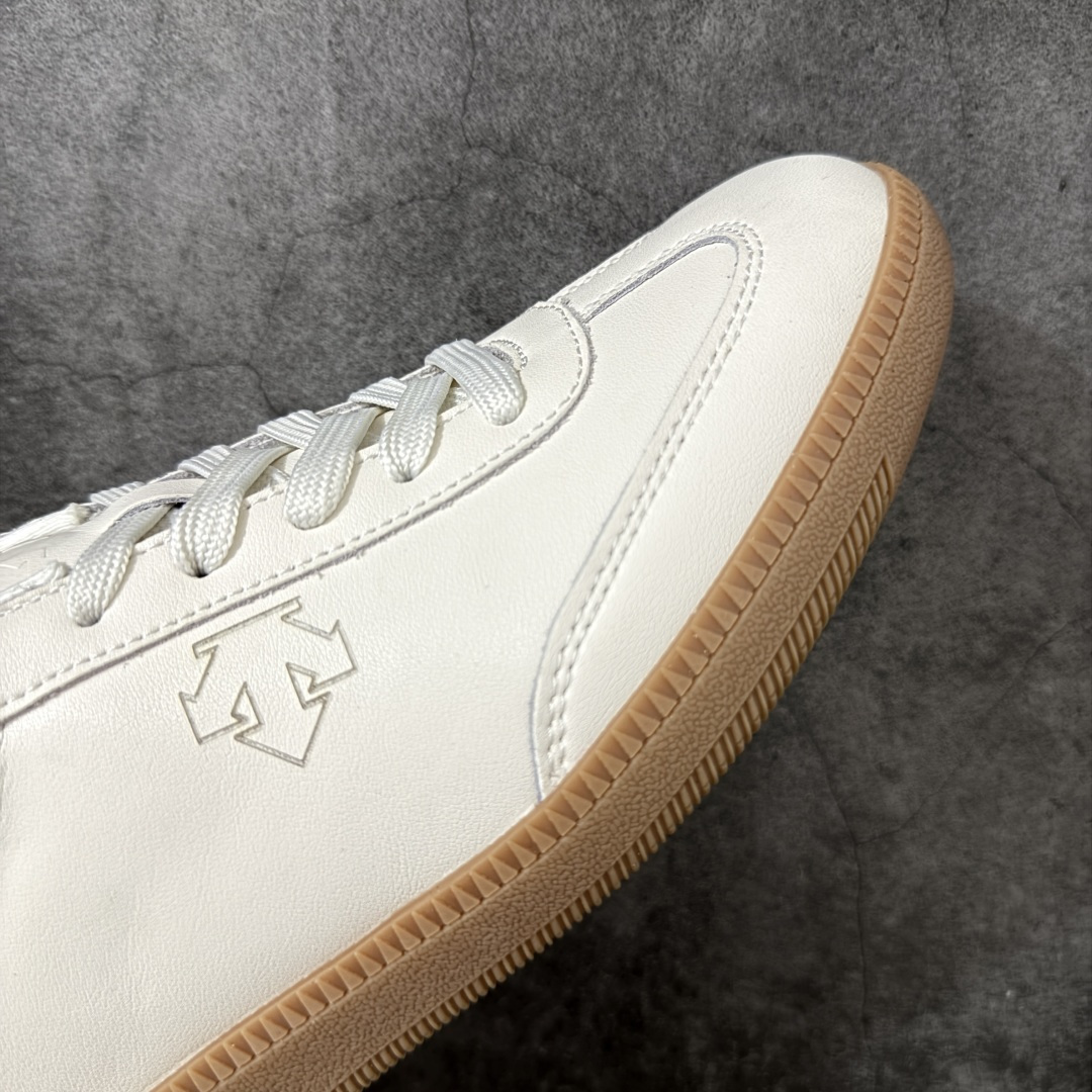 图片[6]-【莞产全头层】迪桑特DESCENTE Chron Velo TRAINER 运动简约 低帮 生活休闲鞋 莞产版 全头层皮料 DESCENTE（迪桑特）创立于1935年，品牌名取自法语词汇，意为“滑降”。品牌箭头标识代表滑雪的三种技术“高速直线滑行”、“穿越”和“侧滑”，也寓意品牌在打造高端专业运动产品中不断追求完美的创新精神，致力于成为中国高端专业滑雪、综训、女子、铁人三项、高尔夫的第一品牌。 尺码：39-44-选品中心