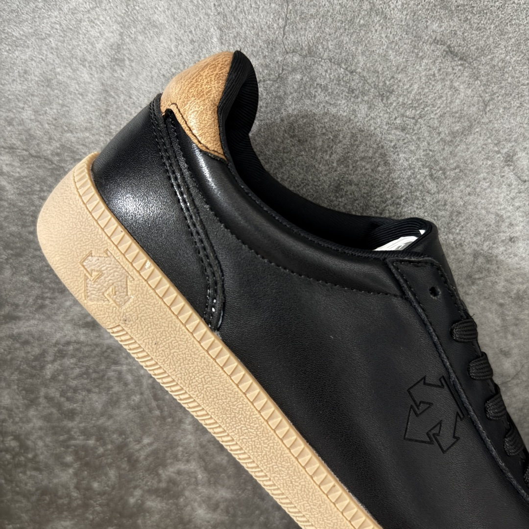 图片[7]-【莞产全头层】迪桑特DESCENTE Chron Velo TRAINER 运动简约 低帮 生活休闲鞋 莞产版 全头层皮料 DESCENTE（迪桑特）创立于1935年，品牌名取自法语词汇，意为“滑降”。品牌箭头标识代表滑雪的三种技术“高速直线滑行”、“穿越”和“侧滑”，也寓意品牌在打造高端专业运动产品中不断追求完美的创新精神，致力于成为中国高端专业滑雪、综训、女子、铁人三项、高尔夫的第一品牌。 尺码：39-44-选品中心