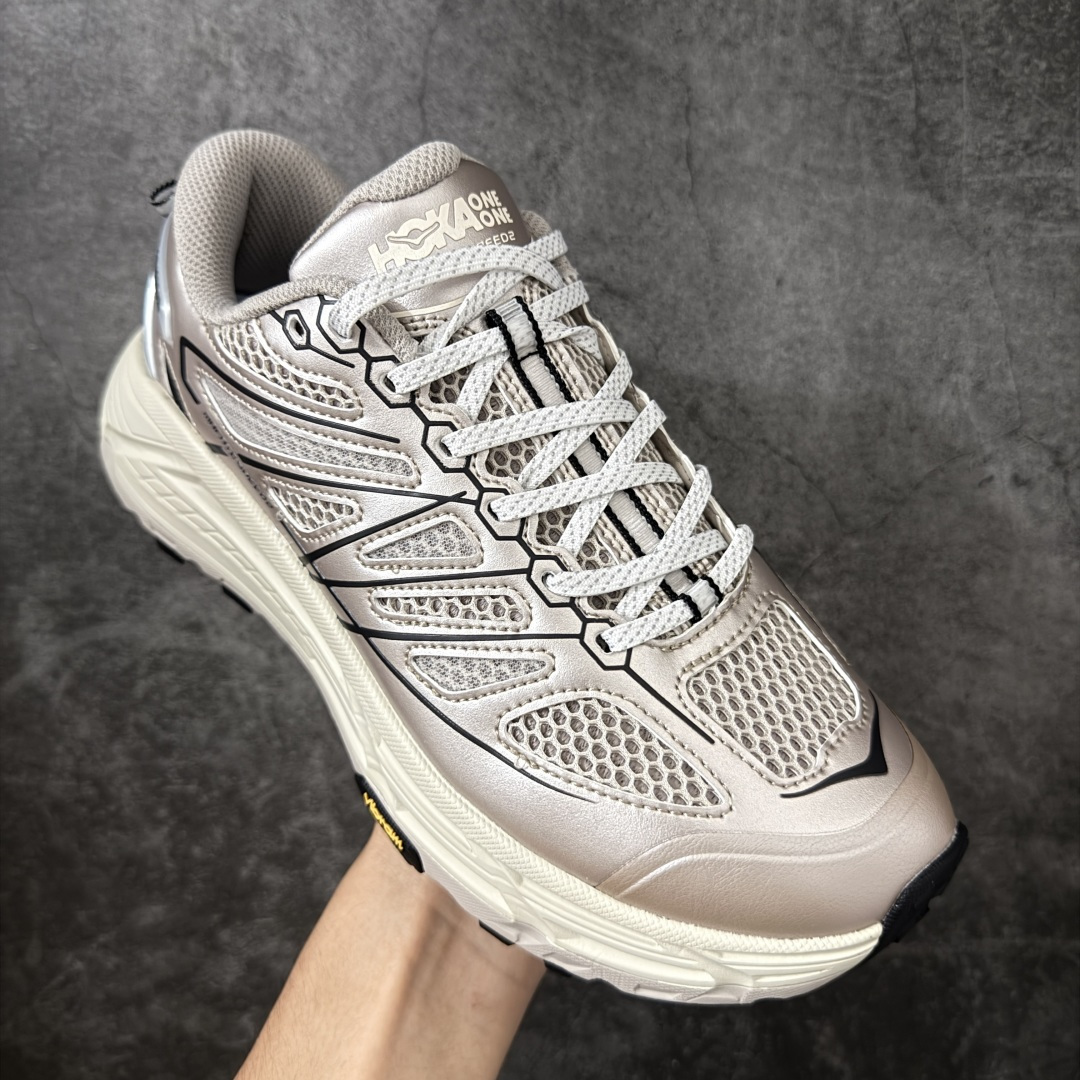 图片[3]-【公司级】Hoka Mafate Speed 2 马法特二代超轻厚底轻量山地跑步鞋 1171891  #轻量化材料Fresh Foam。超轻量中底全部用料过3C认证！ 滚动平衡科技减少33%能量消耗 ！第二代Mafate更是延续精髓设计，并调整了整体的鞋型，修身的鞋型，更加灵巧的感觉一下子来了。外底韧弹感十足的EVA泡绵，结合Vibram橡胶大底，性能稳定输出，无论是平时穿着还是在潮湿的梅雨季节跑步，都是非常优秀的搭配。  尺码：36 36.5 37 38 38.5 39 40 40.5 41 42 42.5 43 44 45-选品中心