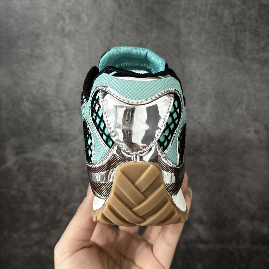图片[4]-【莞产纯原】意大利奢侈品牌-宝缇嘉/葆蝶家-Bottega Veneta Orbit Lace-up Runner BV葆蝶家时尚休闲王一博同款老爹鞋运动鞋 ＃MAX 广货纯原版本 配色不断更新 原版开发 一比一打造 相似度百分之99以上 市场一梯队级别品质 区别市场任何标文顶级品质版本 采 用轻质科技网布面料 搭配几何图案设计橡胶外底 王炸系列 实际增高很多哦 还是一样显腿细非常nice 耐玩耐造 对标对版 时尚百搭 高版本 大底选用拼色TPU大底 包装 尺码：35 36 37 38 39 40 41 42 43 44 45 46-选品中心