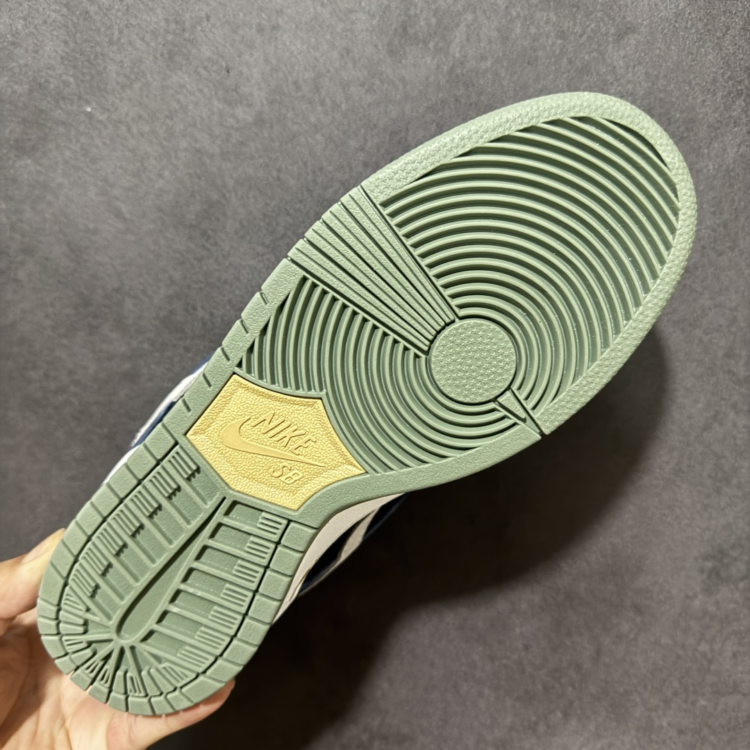 图片[9]-【定制版】Nike SB Dunk Low周年高端定制 低帮休闲板鞋 定制鞋盒 大厂纯原品质出货 超高清洁度 皮料切割干净无任何毛边 细节完美 货号：HF3063-002 尺码：36 36.5 37.5 38 38.5 39 40 40.5 41 42 42.5 43 44 44.5 45-选品中心