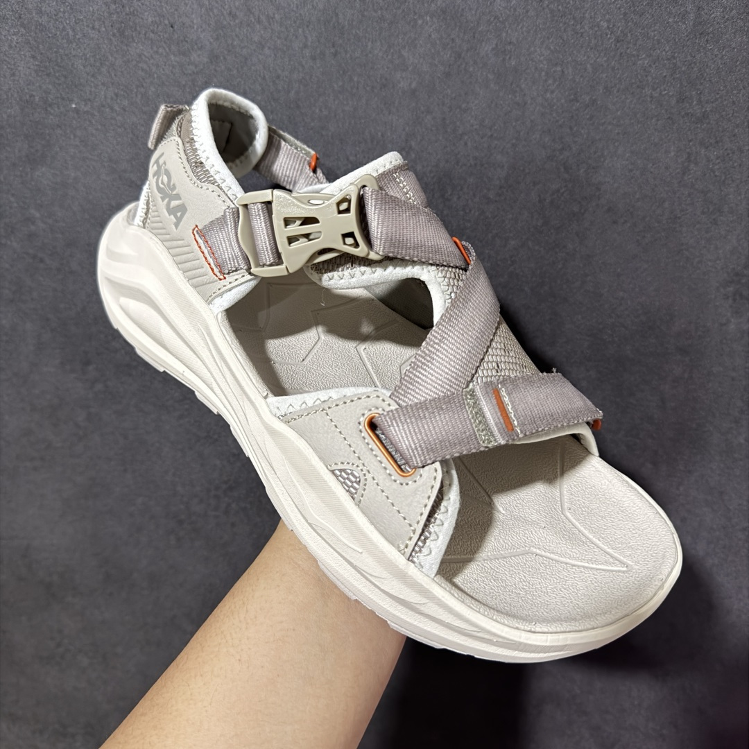 图片[3]-【H版】Hoka One M INFINI HIKE TC 户外机能山地凉鞋 #鞋型从外观就给人强烈的户外机能感，粗犷率性的厚底设计，继承了 HOKA ONE ONE 跑鞋 DNA。鞋身采用了氯丁胶打造，搭配抓地力很强的橡胶外底，这款凉鞋鞋身自重非常轻，可以在穿着时更加轻盈舒适。 货号：1162590-PCC 尺码：36-45带半码-选品中心