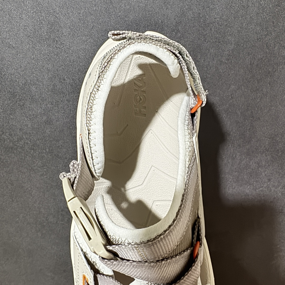 图片[6]-【H版】Hoka One M INFINI HIKE TC 户外机能山地凉鞋 #鞋型从外观就给人强烈的户外机能感，粗犷率性的厚底设计，继承了 HOKA ONE ONE 跑鞋 DNA。鞋身采用了氯丁胶打造，搭配抓地力很强的橡胶外底，这款凉鞋鞋身自重非常轻，可以在穿着时更加轻盈舒适。 货号：1162590-PCC 尺码：36-45带半码-选品中心
