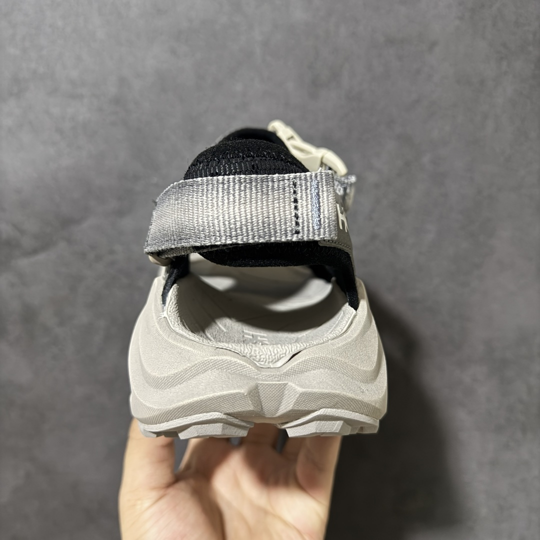 图片[4]-【H版】Hoka One M INFINI HIKE TC 户外机能山地凉鞋 #鞋型从外观就给人强烈的户外机能感，粗犷率性的厚底设计，继承了 HOKA ONE ONE 跑鞋 DNA。鞋身采用了氯丁胶打造，搭配抓地力很强的橡胶外底，这款凉鞋鞋身自重非常轻，可以在穿着时更加轻盈舒适。 货号：1162570-BCMN 尺码：36-45带半码-选品中心