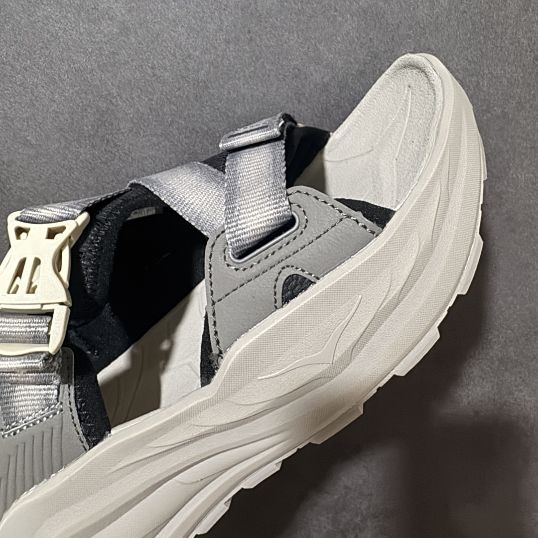 图片[8]-【H版】Hoka One M INFINI HIKE TC 户外机能山地凉鞋 #鞋型从外观就给人强烈的户外机能感，粗犷率性的厚底设计，继承了 HOKA ONE ONE 跑鞋 DNA。鞋身采用了氯丁胶打造，搭配抓地力很强的橡胶外底，这款凉鞋鞋身自重非常轻，可以在穿着时更加轻盈舒适。 货号：1162570-BCMN 尺码：36-45带半码-选品中心