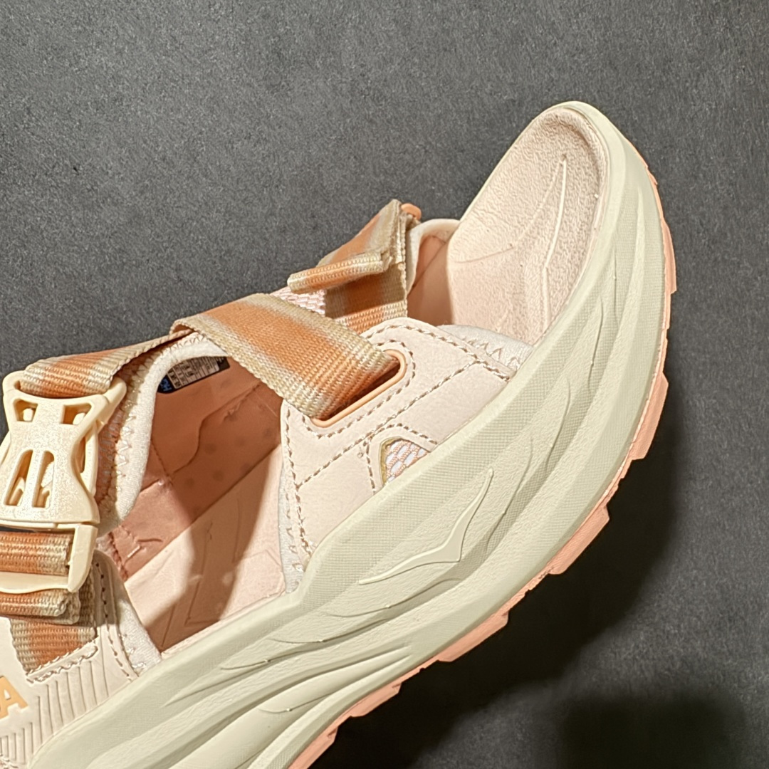 图片[8]-【H版】Hoka One M INFINI HIKE TC 户外机能山地凉鞋 #鞋型从外观就给人强烈的户外机能感，粗犷率性的厚底设计，继承了 HOKA ONE ONE 跑鞋 DNA。鞋身采用了氯丁胶打造，搭配抓地力很强的橡胶外底，这款凉鞋鞋身自重非常轻，可以在穿着时更加轻盈舒适。 货号：1162590-DTV 尺码：36-40带半码-选品中心