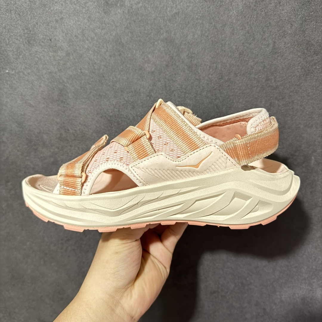 图片[2]-【H版】Hoka One M INFINI HIKE TC 户外机能山地凉鞋 #鞋型从外观就给人强烈的户外机能感，粗犷率性的厚底设计，继承了 HOKA ONE ONE 跑鞋 DNA。鞋身采用了氯丁胶打造，搭配抓地力很强的橡胶外底，这款凉鞋鞋身自重非常轻，可以在穿着时更加轻盈舒适。 货号：1162590-DTV 尺码：36-40带半码-选品中心