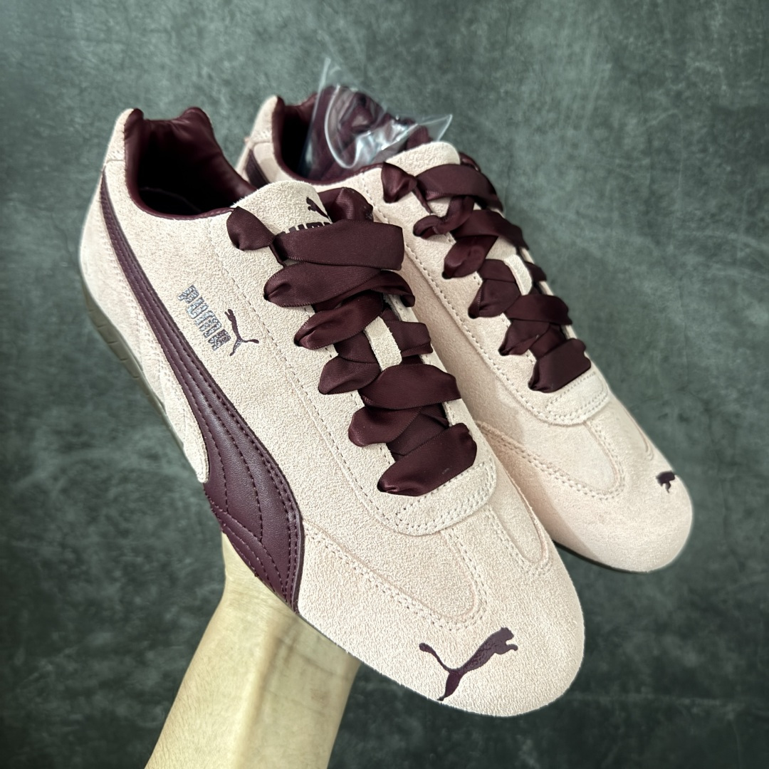 【Top纯原版】彪马PUMA Speedcat Archive SpeedCat系列美拉德风 舒适百搭 防滑耐磨 低帮 生活休闲鞋 男女同款 粉红 408177 01 目前市场最优版本 无论是版型 细节 烫金走线 完全碾压市场任意版本 欢迎对比🆚 工厂耗时3个月开发 原装档案原数据纸版楦型 采用固色翻毛皮鞋面材质(正确二次成型\'猛帮\'成型工艺🆚区别市面版本!!) 外置原数据开发轻量耐磨橡胶大底💪🏻 全球知名运动品牌PUMA宝马赛车系列 融合了宝马车队的标志性配色 以趣味十足又前卫复古的设计引领潮流 将赛道精神融入街头时尚 开启前卫竞速之旅 主打前卫复古风 Roma鞋款的鞋侧以复古的流线造型 缀以宝马经典Logo 巧妙吸睛 而Speedcat鞋款以亮眼三色条纹元素缀以舒适鞋面 赋予了独特的个性美学 演绎赛车的无尽能量 尺码：36-40-选品中心