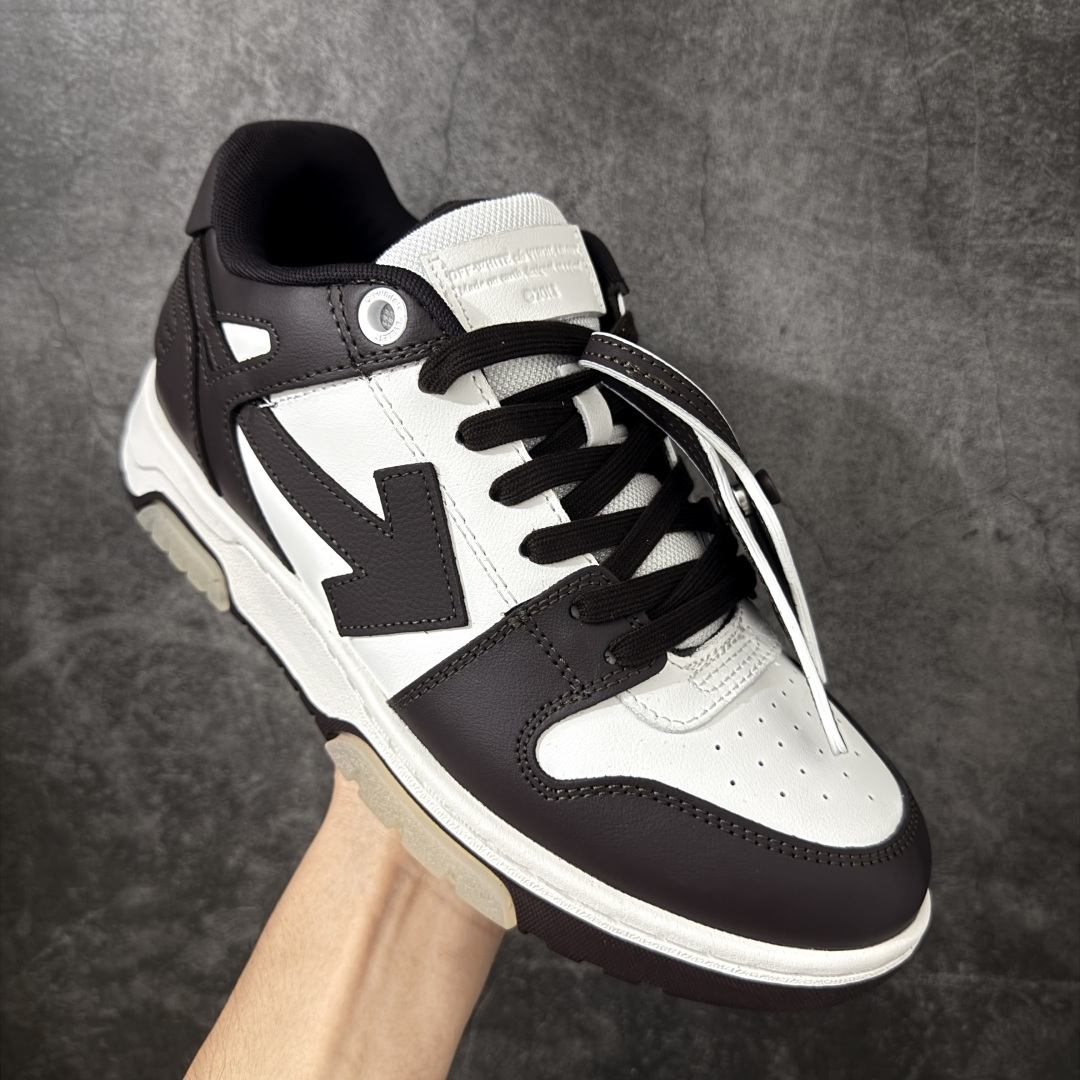 图片[3]-【纯原版】OFF-WHITE Out Of Office OW低帮时尚板鞋 白米 杨幂同款 由经典配色打造 箭头符号、ZipTie 标签、1ogo印花等经典元素皆在此呈现 让人一眼明了 Off-White 的潮流身份 单品以黑白配色皮质制成 饰有品牌标志性 zip Tie 束线带吊牌 侧面饰有 Arrows 图案 展现出品牌对街头风格的偏爱 原厂原档案开发 原盒原标原厂头层皮料 官方原版设计 做工细节全方位对比原鞋 尺码：36 37 38 39 40 41 42 43 44 45 46 47-选品中心