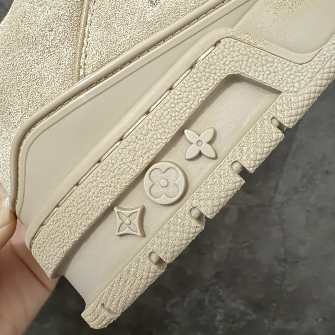 图片[3]-【佛山顶级超A版】Louis Vuitton LV Trainer系列 浅卡其吊牌 仓库现货 当天可取 私人订单 专柜混卖零售专供 所有配色均为购买原版复刻 整体版型 皮料 市场独一无二 后跟版型都可以自行对比[机智]吊打市场所有货 怒甩十条街，欢迎拿市场各大工厂的货来对比！ 鞋舌烫金超正 压印程度秒杀市面90%以上的高端货 新配色陆续开发出货 尺码：39-45-选品中心