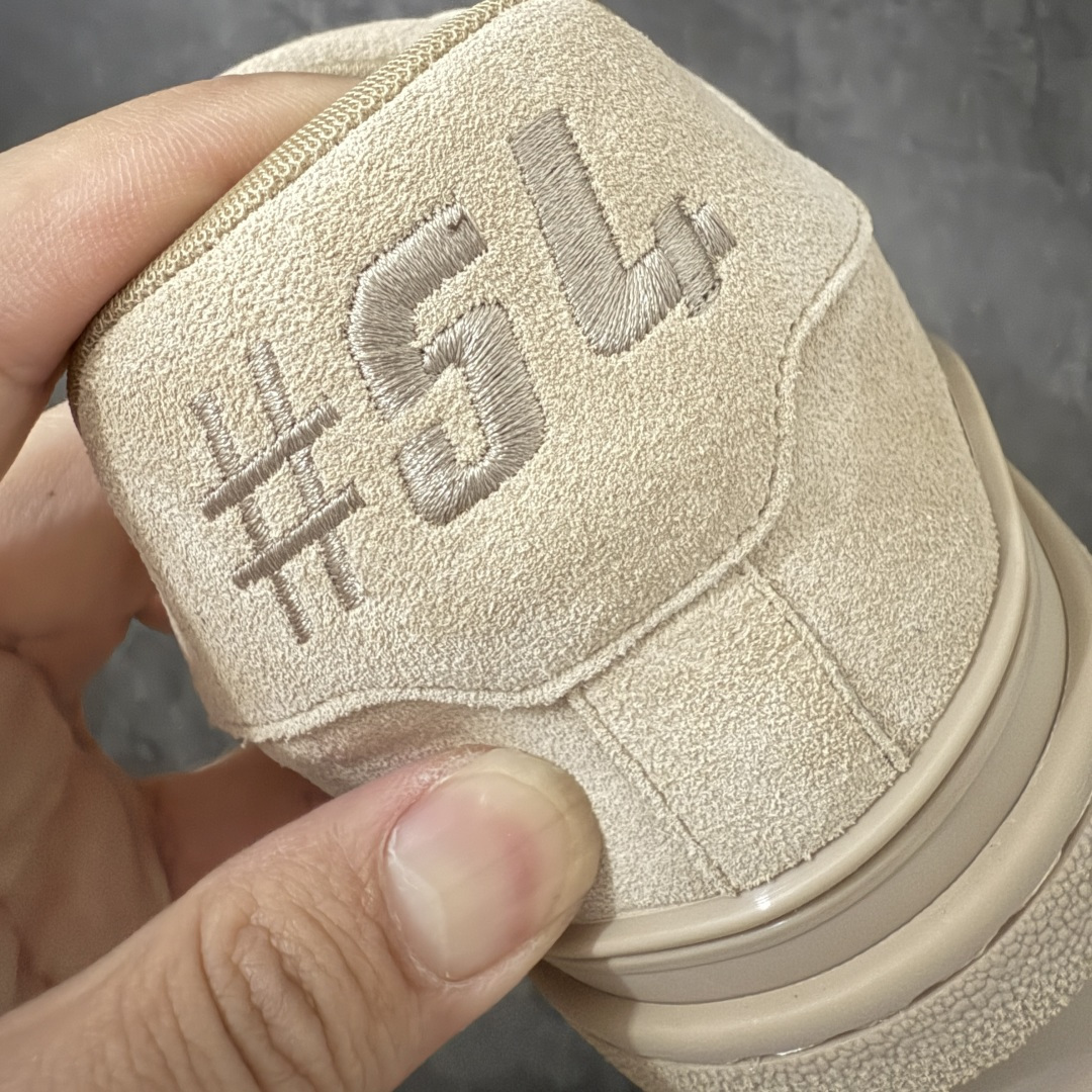 图片[2]-【佛山顶级超A版】Louis Vuitton LV Trainer系列 浅卡其吊牌 仓库现货 当天可取 私人订单 专柜混卖零售专供 所有配色均为购买原版复刻 整体版型 皮料 市场独一无二 后跟版型都可以自行对比[机智]吊打市场所有货 怒甩十条街，欢迎拿市场各大工厂的货来对比！ 鞋舌烫金超正 压印程度秒杀市面90%以上的高端货 新配色陆续开发出货 尺码：39-45-选品中心