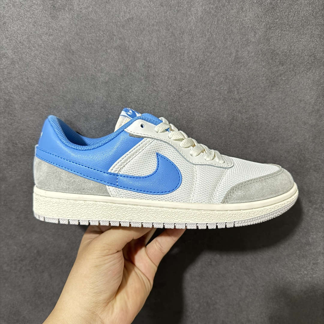 【公司级】Air Jordan Skyline Low 天际线 经典百搭 耐克 复古低帮百搭休闲板鞋 鞋款的设计融合了 AJ1 的经典轮廓，又加入了更轻量化的改良，鞋型利落不臃肿，自带复古街头氛围。鞋面采用网眼布、翻毛皮和皮革三种材质拼接，白 / 灰 / 粉的撞色搭配自带复古做旧感，鞋舌的米白做旧细节也很有味道。低帮鞋型 + 中性配色，搭配牛仔裤、工装裤、运动裤都很合适，男生女生都能轻松驾驭，是一双复古感拉满的日常板鞋。 货号： IM2055-100 尺码： 36 36.5 37.5 38 38.5 39 40 40.5 41 42 42.5 43 44 44.5 45 46-选品中心