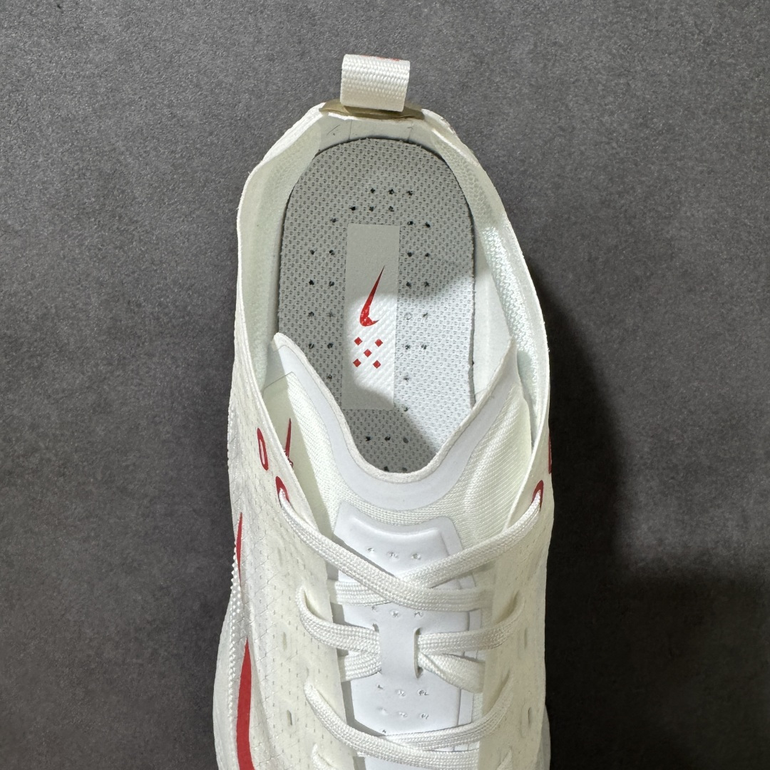 图片[6]-【公司级】Nike Ava X 耐克 舒适百搭耐磨低帮 休闲跑步鞋 采用轻盈的机能型织物鞋面 专为四季穿着而设计 流线型TPU包覆结构带来稳固贴合感 简约风橡胶外底具备出色排水性能和强劲抓地力 鞋身穿插的打孔赛道条纹灵感源自经典跑鞋 兼具舒适感与透气性 反光细节点缀其间 为都市夜行增添一份醒目与安全 货号： HM9697-103 尺码： 40-45-选品中心