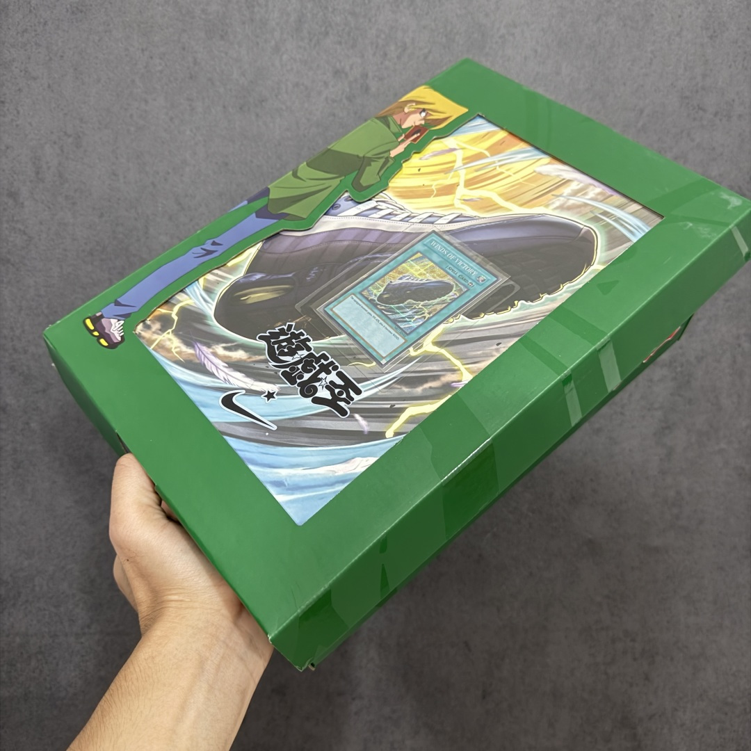 图片[11]-【GX纯原】重磅突袭！超人气顶流外贸单品🔥纯原版 Yu-Gi-Oh x NK Air Muscle 95 游戏王联名联名款低帮休闲运动鞋 II7404-400 出货 重金购入两双原鞋 独家私模开发打造 原版定制1：1鞋盒、包装纸等辅料 独家正品同源定制变色卡片 平台外贸充Z 高端零售专供品质 极致还原 全部原厂材料一比一打造 一眼ZP既视感 欢迎对比市场版本 尺码：40 40.5 41 42 42.5 43 44 44.5 45 46 46.5 47.5 48 48.5-选品中心