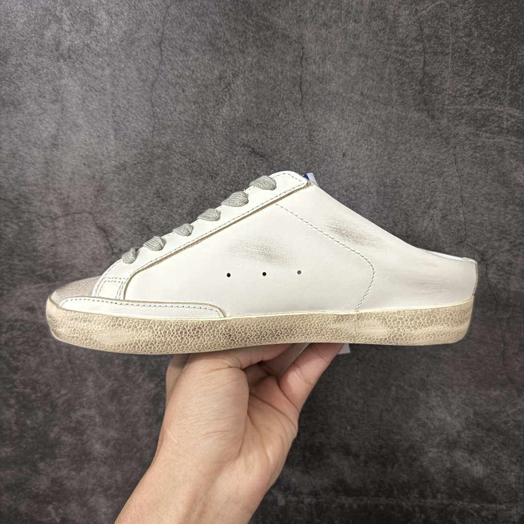 图片[2]-【纯原版】Golden Goose Super-Star Sabot 包头半拖鞋 小脏鞋 米白红闪星 GGDB Golden Goose Super Star系列小脏运动鞋 25ss官方新款 火爆全网各路明星纷纷上脚，头层牛皮小脏鞋，顶级品质 全部细节官网同步 完美精细做工，全手工打磨做旧，自带3厘米内增高，巴黎时装周出镜率最高的小脏鞋。2025sGolden Goose 官网同步上新，舒服不磨脚！ 尺码：35 36 37 38 39-选品中心