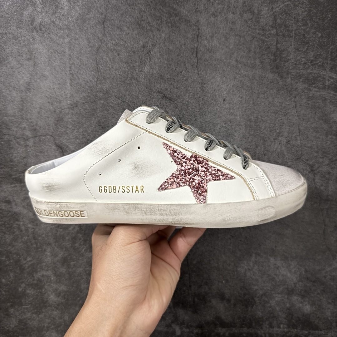 【纯原版】Golden Goose Super-Star Sabot 包头半拖鞋 小脏鞋 GGDB Golden Goose Super Star系列小脏运动鞋 25ss官方新款 火爆全网各路明星纷纷上脚，头层牛皮小脏鞋，顶级品质 全部细节官网同步 完美精细做工，全手工打磨做旧，自带3厘米内增高，巴黎时装周出镜率最高的小脏鞋。2025sGolden Goose 官网同步上新，舒服不磨脚！ 尺码：35 36 37 38 39-选品中心
