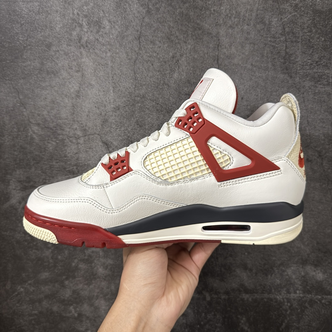 图片[2]-【LW纯原版】 Air Jordan × Nigel Sylvester Air Jordan AJ4 联名\”Brick After Brick\” 白红 白砖 货号：IQ8055-100 第一梯队最新批次 细节多次校对改良 接近完美 细节达到可过鉴定标准 耗时半年巨作 全套原纸板楦头开发 原厂特供皮料加持 确保原汁原味 完美呈现四代版型 一比一鞋头弧度高度鞋身弧度 数据细节工艺流程均保持原鞋一致 原厂TPU网格鞋带扣 正确内里网布 菱角分明不变形无多余毛边 柔软性质感一致于原鞋 原厂织唛标 原厂飞人电绣工艺 尾指中部跳三针 独家绑鞋带手法 印刷中底布 四线拉帮 米色美纹纸贴合固定 进口港宝加持 后跟自然饱满 全鞋荧光划线卡点 追求极致完美 每一双都是工艺品 多重QC质检 超越公司货的品控标准 实实在在的免检产品 尺码：40-48.5-选品中心