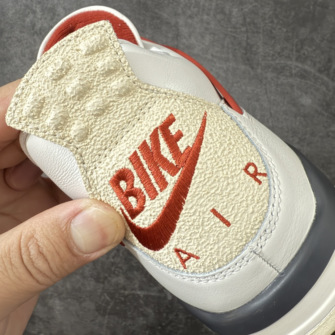 图片[2]-【LW纯原版】 Air Jordan × Nigel Sylvester Air Jordan AJ4 联名\”Brick After Brick\” 白红 白砖 货号：IQ8055-100 第一梯队最新批次 细节多次校对改良 接近完美 细节达到可过鉴定标准 耗时半年巨作 全套原纸板楦头开发 原厂特供皮料加持 确保原汁原味 完美呈现四代版型 一比一鞋头弧度高度鞋身弧度 数据细节工艺流程均保持原鞋一致 原厂TPU网格鞋带扣 正确内里网布 菱角分明不变形无多余毛边 柔软性质感一致于原鞋 原厂织唛标 原厂飞人电绣工艺 尾指中部跳三针 独家绑鞋带手法 印刷中底布 四线拉帮 米色美纹纸贴合固定 进口港宝加持 后跟自然饱满 全鞋荧光划线卡点 追求极致完美 每一双都是工艺品 多重QC质检 超越公司货的品控标准 实实在在的免检产品 尺码：40-48.5-选品中心