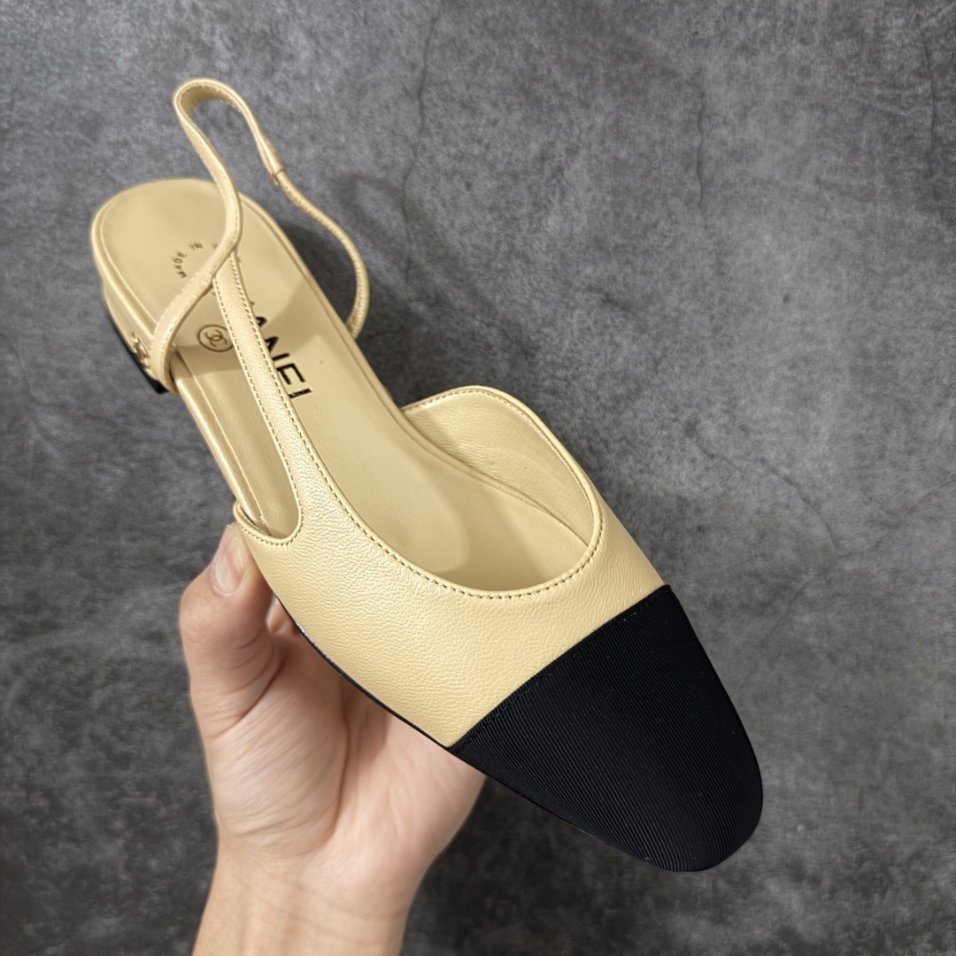 图片[3]-【佛山超A版】CHANEL 24S Slingback系列经典凉鞋低跟皮鞋 有多少姐妹是穿旧了之后，还是会选择重新买一双slingback！因为它太经典，再也不会遇到一款这么好搭的了，各处线条都很拉长腿型！不挑，随便搭都很抢镜！ 原版购入zp开发，调色上千次，绝无色差！ 进口原皮+意大利原厂真皮大底(渠道材料这块我们非常有优势) 全部颜色都有购入zp打版，色差这块直接避免，各处细节都与今年最新版本的一致 全套高端包装飞机礼盒 注意：原版真皮大底比较娇贵，试穿务必不要搞脏，否则影响二次销售无法退换 尺码：35-41码-选品中心