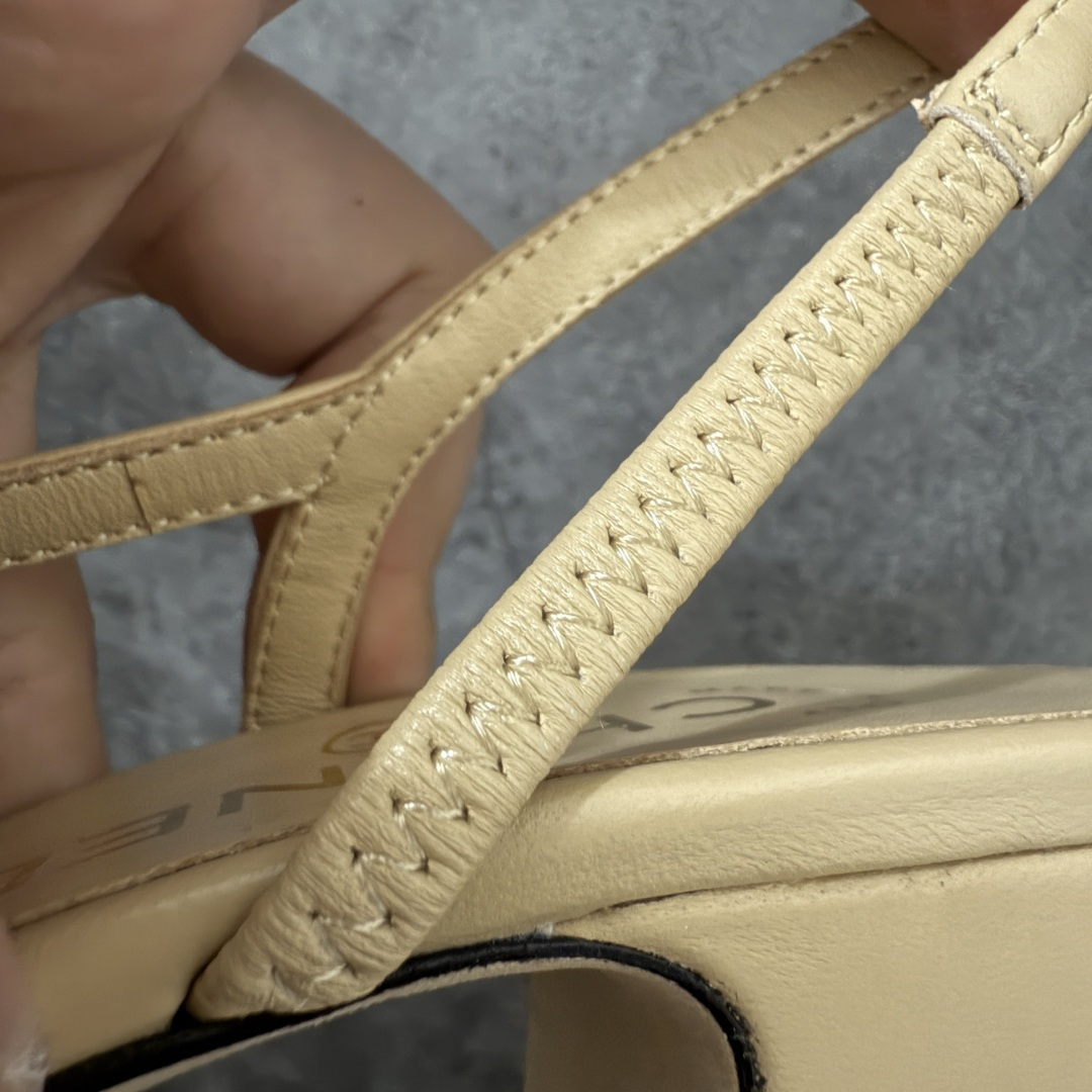 图片[5]-【佛山超A版】CHANEL 香奈儿Slingback系列经典凉鞋高跟粗跟皮鞋 有多少姐妹是穿旧了之后，还是会选择重新买一双slingback！因为它太经典，再也不会遇到一款这么好搭的了，各处线条都很拉长腿型！不挑，随便搭都很抢镜！ 原版购入zp开发，调色上千次，绝无色差！ 进口原皮+意大利原厂真皮大底(渠道材料这块我们非常有优势) 全部颜色都有购入zp打版，色差这块直接避免，各处细节都与今年最新版本的一致 全套高端包装飞机礼盒 注意：原版真皮大底比较娇贵，试穿务必不要搞脏，否则影响二次销售无法退换 尺码：35-41码-选品中心