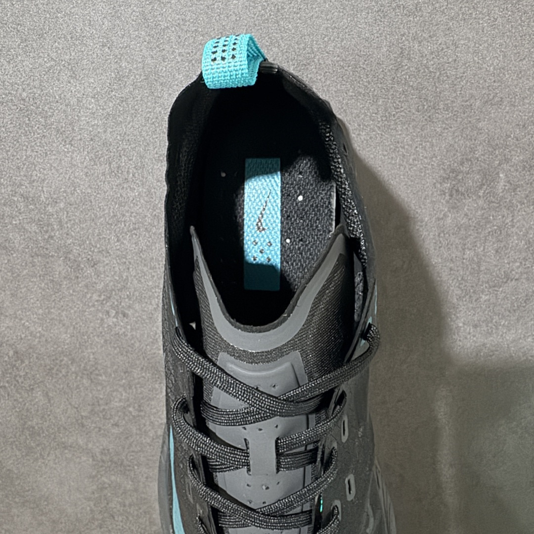 图片[6]-【公司级】Nike Ava X 耐克 舒适百搭耐磨低帮 休闲跑步鞋 采用轻盈的机能型织物鞋面 专为四季穿着而设计 流线型TPU包覆结构带来稳固贴合感 简约风橡胶外底具备出色排水性能和强劲抓地力 鞋身穿插的打孔赛道条纹灵感源自经典跑鞋 兼具舒适感与透气性 反光细节点缀其间 为都市夜行增添一份醒目与安全 货号： HM9697-006 尺码： 40-45-选品中心