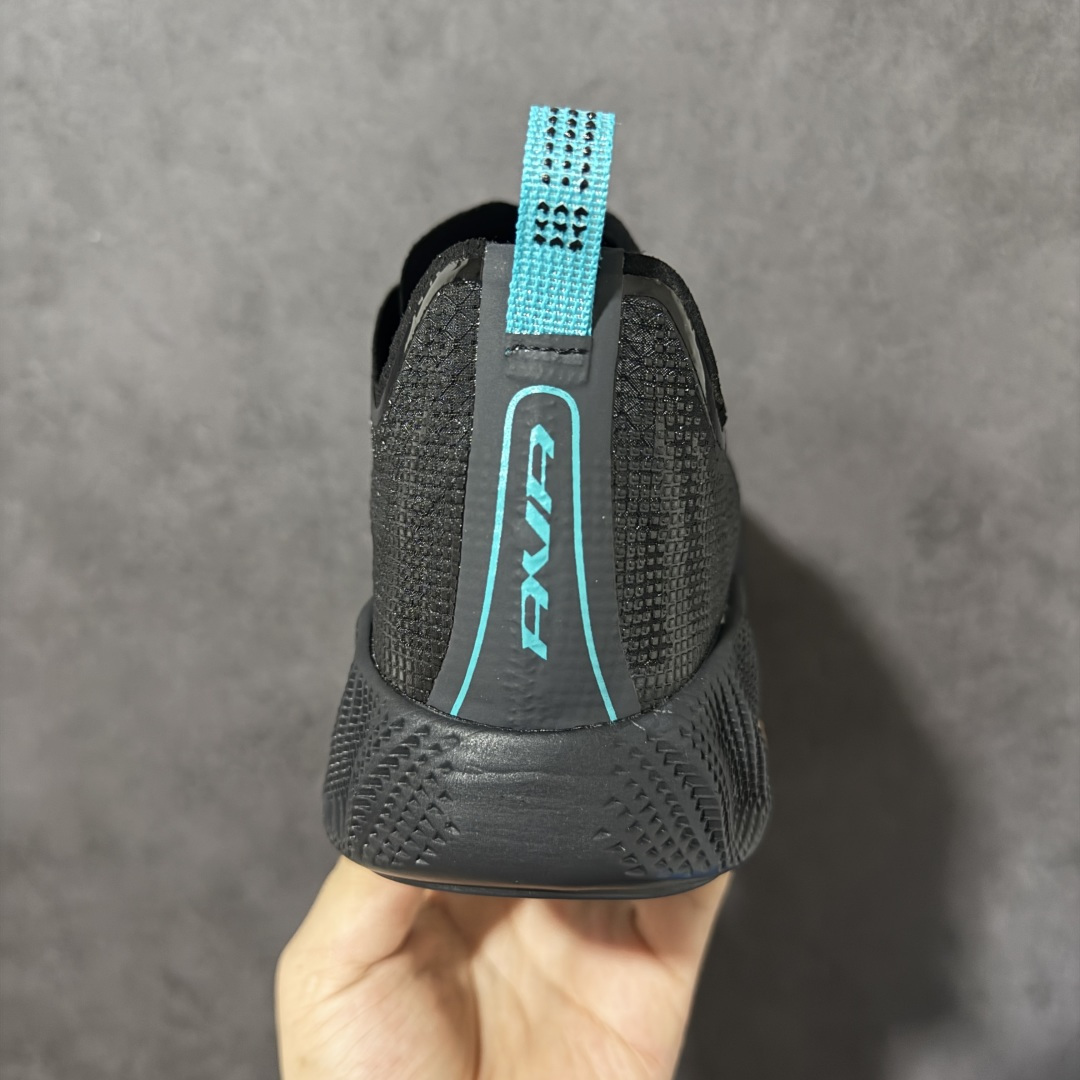 图片[4]-【公司级】Nike Ava X 耐克 舒适百搭耐磨低帮 休闲跑步鞋 采用轻盈的机能型织物鞋面 专为四季穿着而设计 流线型TPU包覆结构带来稳固贴合感 简约风橡胶外底具备出色排水性能和强劲抓地力 鞋身穿插的打孔赛道条纹灵感源自经典跑鞋 兼具舒适感与透气性 反光细节点缀其间 为都市夜行增添一份醒目与安全 货号： HM9697-006 尺码： 40-45-选品中心
