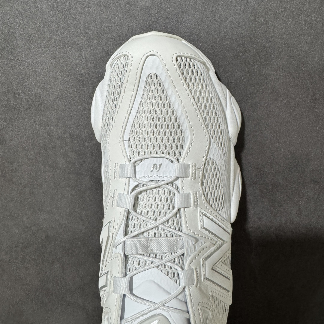 图片[5]-【公司级】New Balance NB 9060 复古单品 9060凉鞋 U90606B5 鞋款灵感源自设计师本人对夏日的怀日回忆。鞋面大身由空间双格及磨砂鞋面拼接而生，配以柔和、温暖的粉橘色调，夏日氛围拉满采用大面积网眼以及麂皮材质覆盖鞋身，还原经典气质。搭载ABZORB避震科技，由泡沫聚酯制成，上脚可以有效减少由鞋底反弹对身体及双腿的冲击 尺码：36 37 37.5 38 38.5 39.5 40 40.5 41 42 42.5 43 44 44.5 45 46-选品中心
