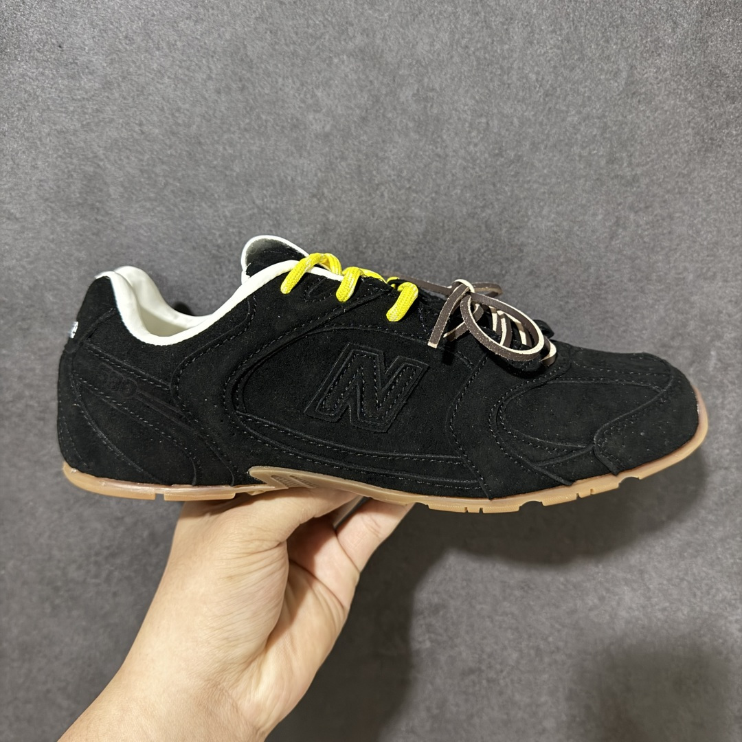 【公司级】MiuMiu缪缪 x New Balance NB530 联名复古运动休闲阿甘德训鞋 顶级礼盒版本 内里：原版进口羊皮里 鞋底：原版开模防滑生胶底 货号： ECAP523059B 尺码：36 36.5 37.5 38 38.5 39 40 40.5 41 42 42.5 43 44 44.5 45-选品中心