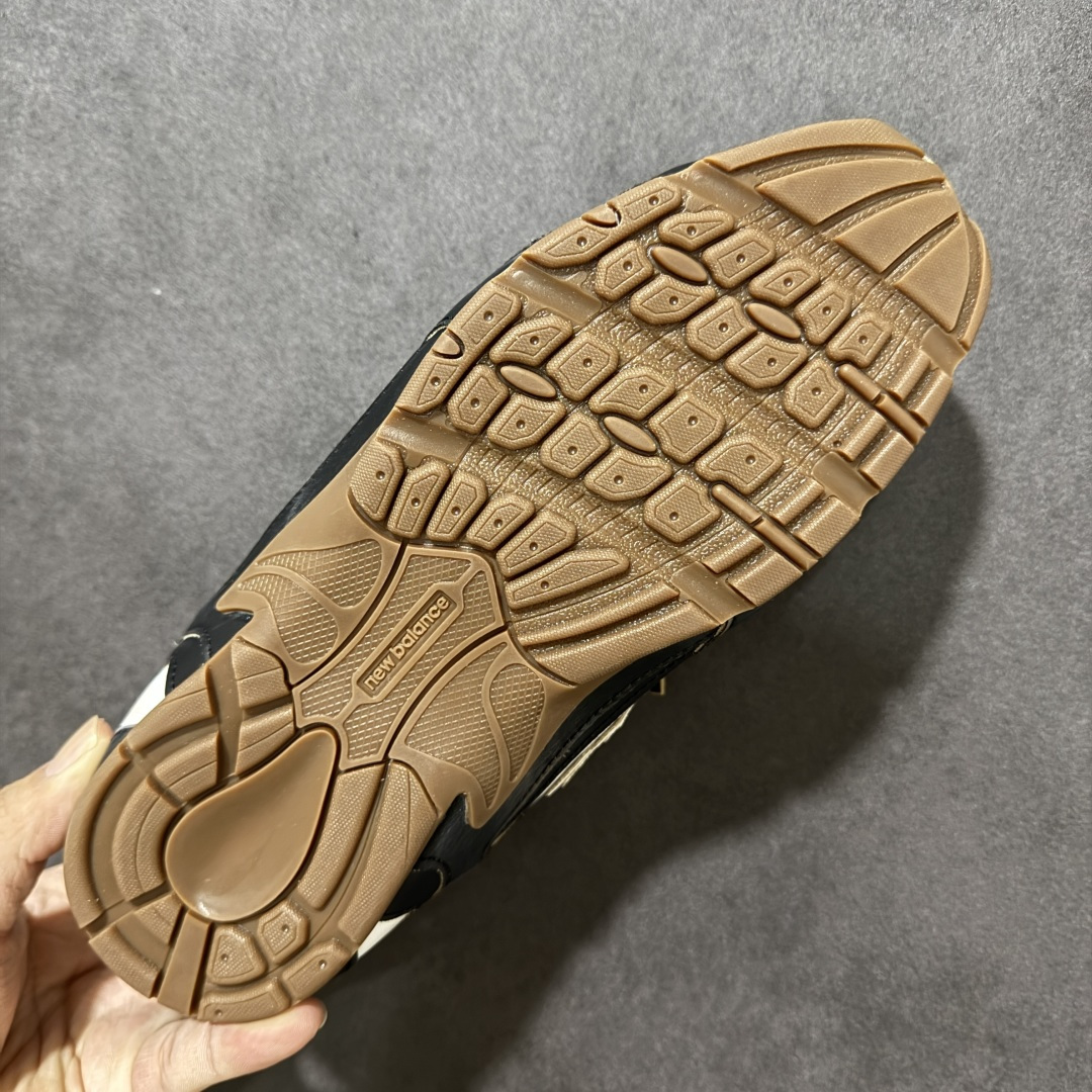 图片[9]-【公司级】MiuMiu缪缪 x New Balance NB530 联名复古运动休闲阿甘德训鞋 顶级礼盒版本 内里：原版进口羊皮里 鞋底：原版开模防滑生胶底 货号： ECAP523059B 尺码：36 36.5 37.5 38 38.5 39 40 40.5 41 42 42.5 43 44 44.5 45-选品中心